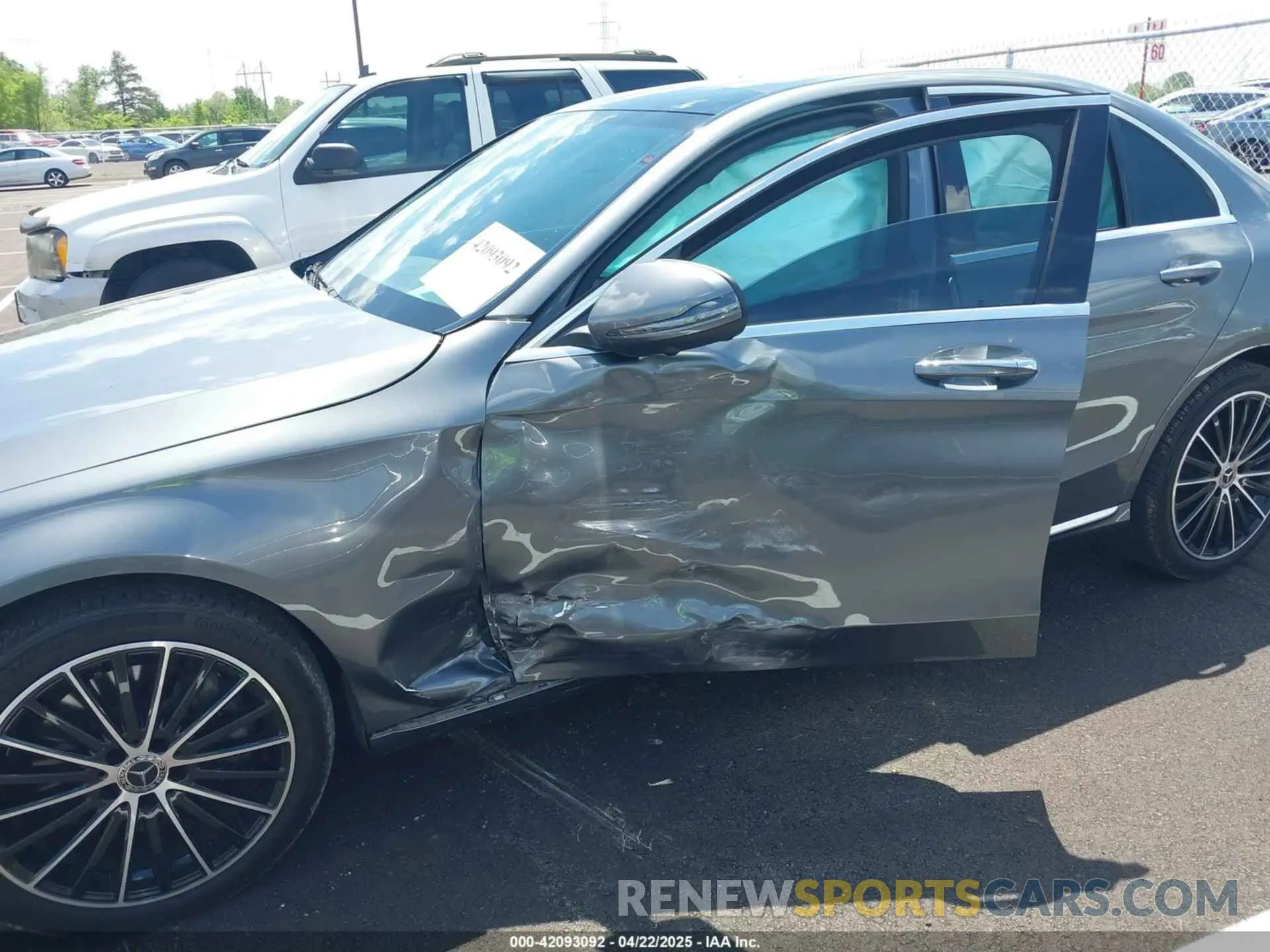 6 Photograph of a damaged car W1KWF8DBXMR645829 MERCEDES-BENZ C 300 2021