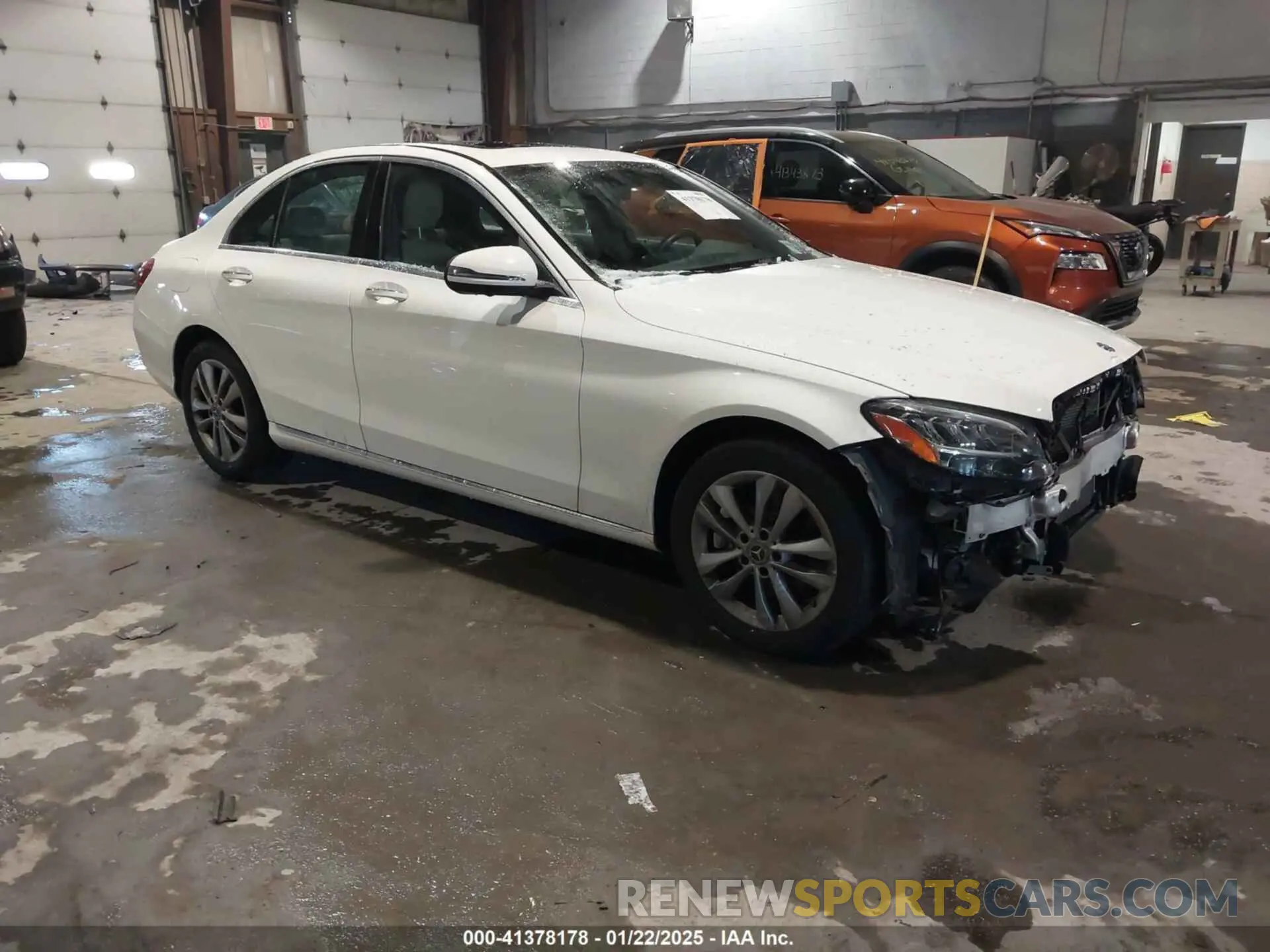 1 Photograph of a damaged car W1KWF8EB2MR646116 MERCEDES-BENZ C 300 2021