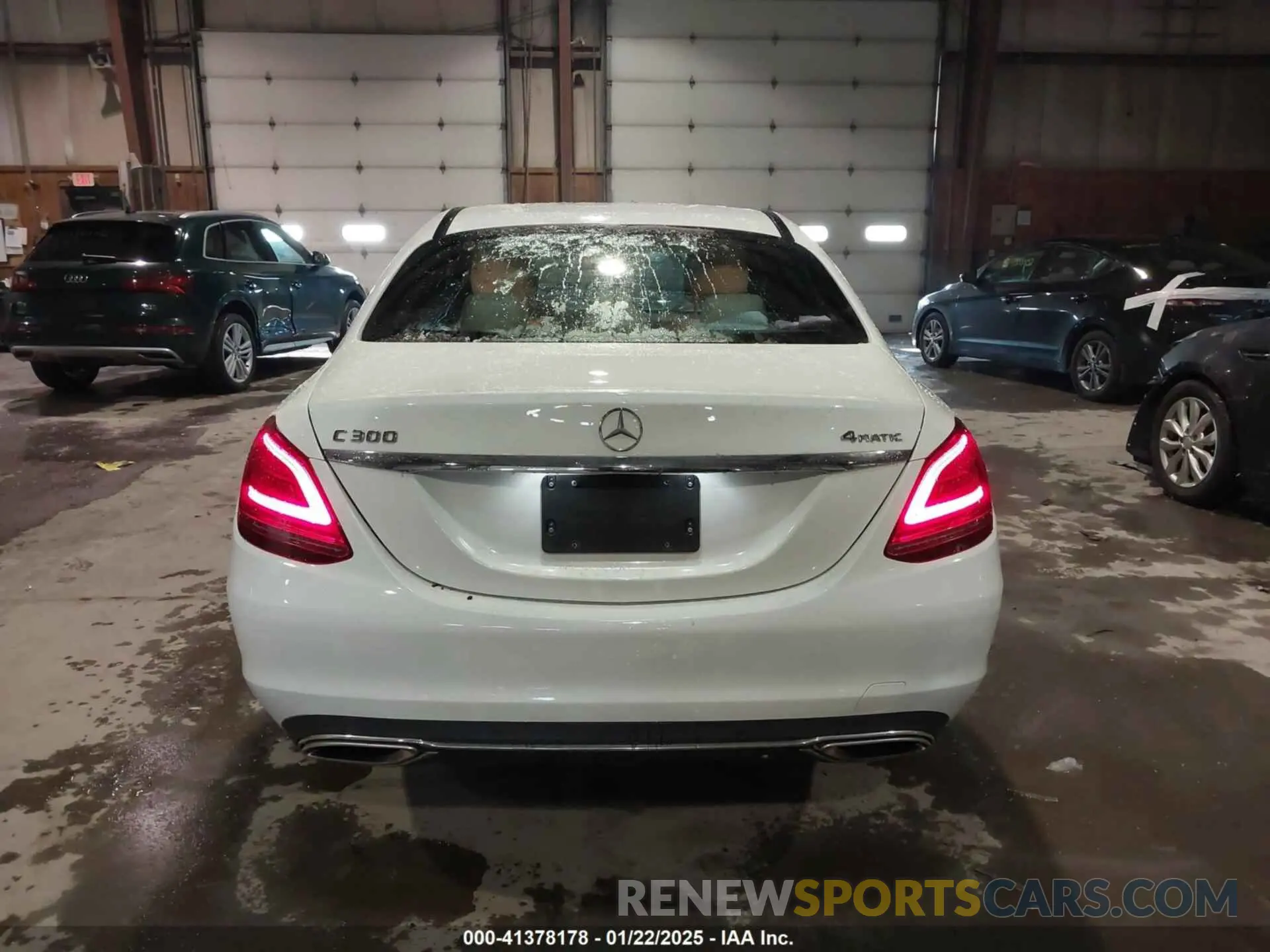 16 Photograph of a damaged car W1KWF8EB2MR646116 MERCEDES-BENZ C 300 2021
