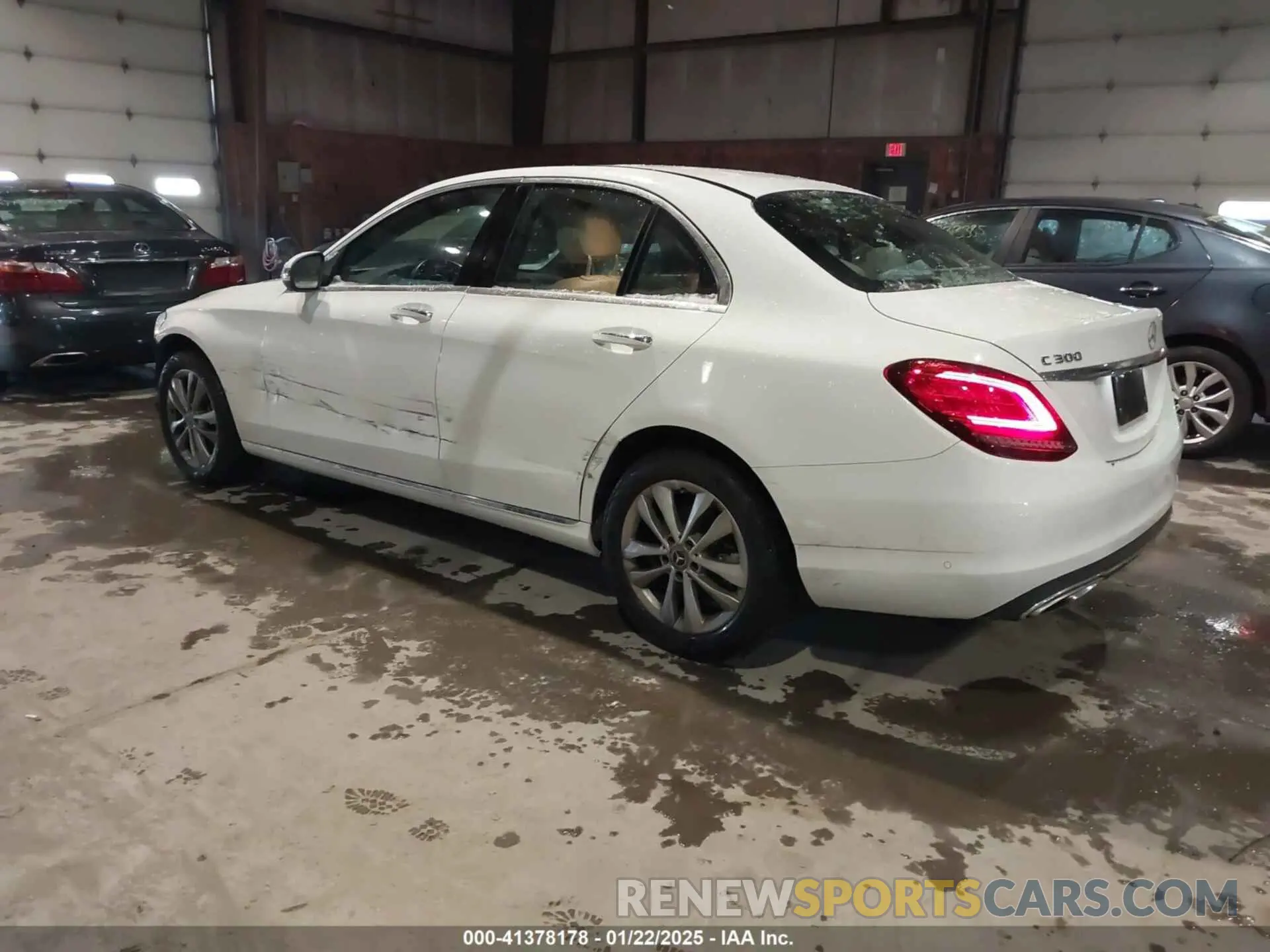 3 Photograph of a damaged car W1KWF8EB2MR646116 MERCEDES-BENZ C 300 2021