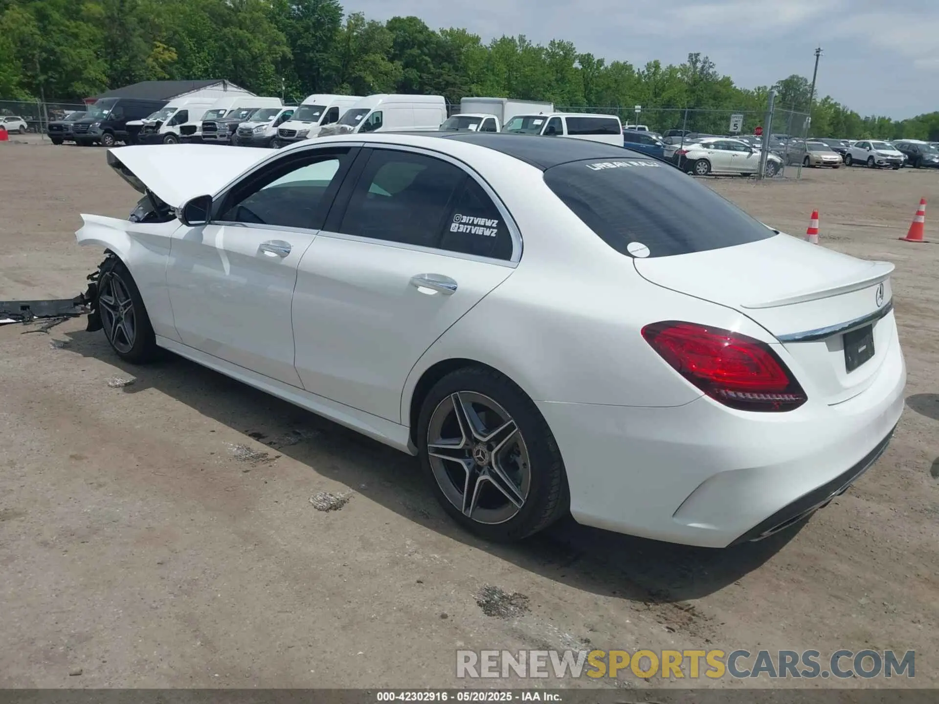3 Фотография поврежденного автомобиля W1KWF8EB4MR639409 MERCEDES-BENZ C 300 2021