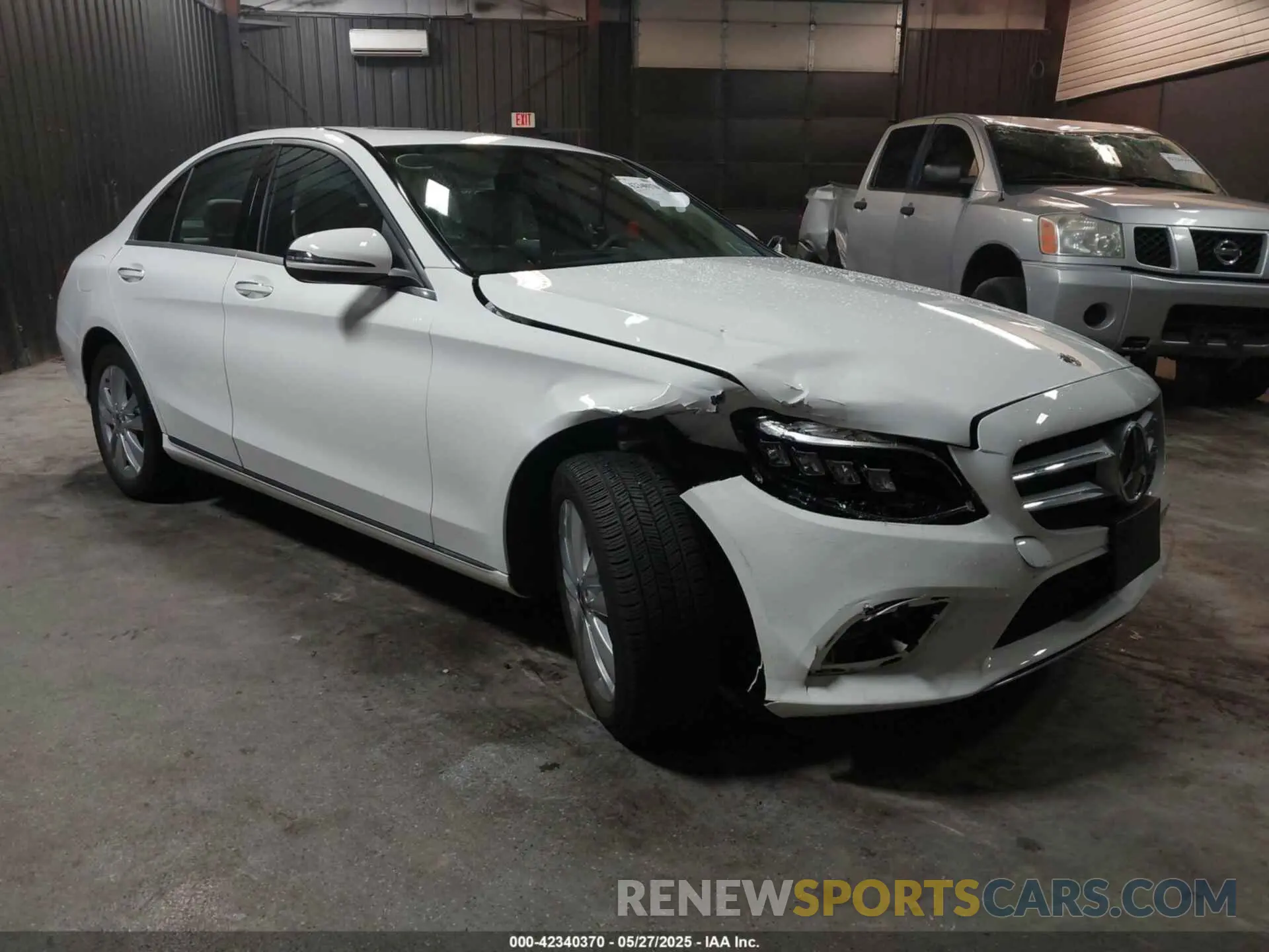 1 Photograph of a damaged car W1KWF8EB5MR635319 MERCEDES-BENZ C 300 2021