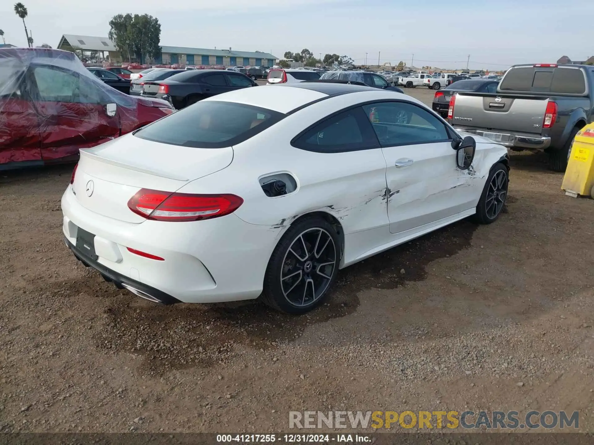 4 Photograph of a damaged car W1KWJ8DB3MG093536 MERCEDES-BENZ C 300 2021
