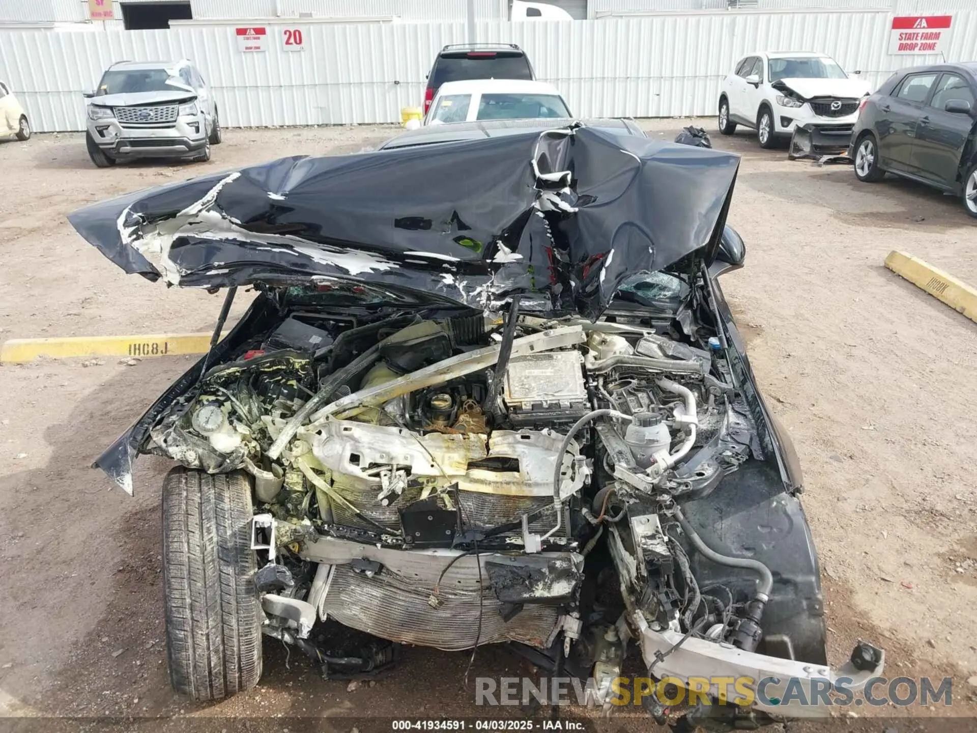 6 Photograph of a damaged car W1KAF4GB4NR036199 MERCEDES-BENZ C 300 2022