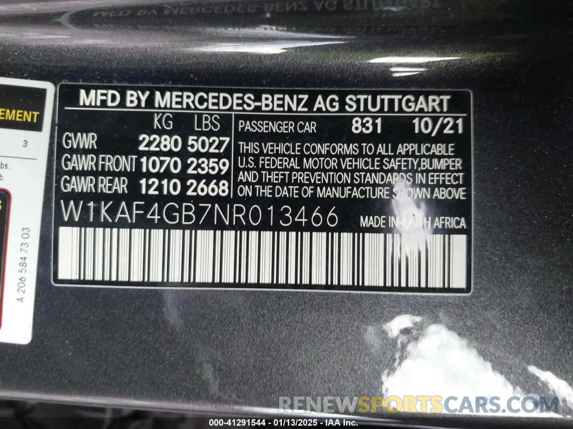 9 Photograph of a damaged car W1KAF4GB7NR013466 MERCEDES-BENZ C 300 2022