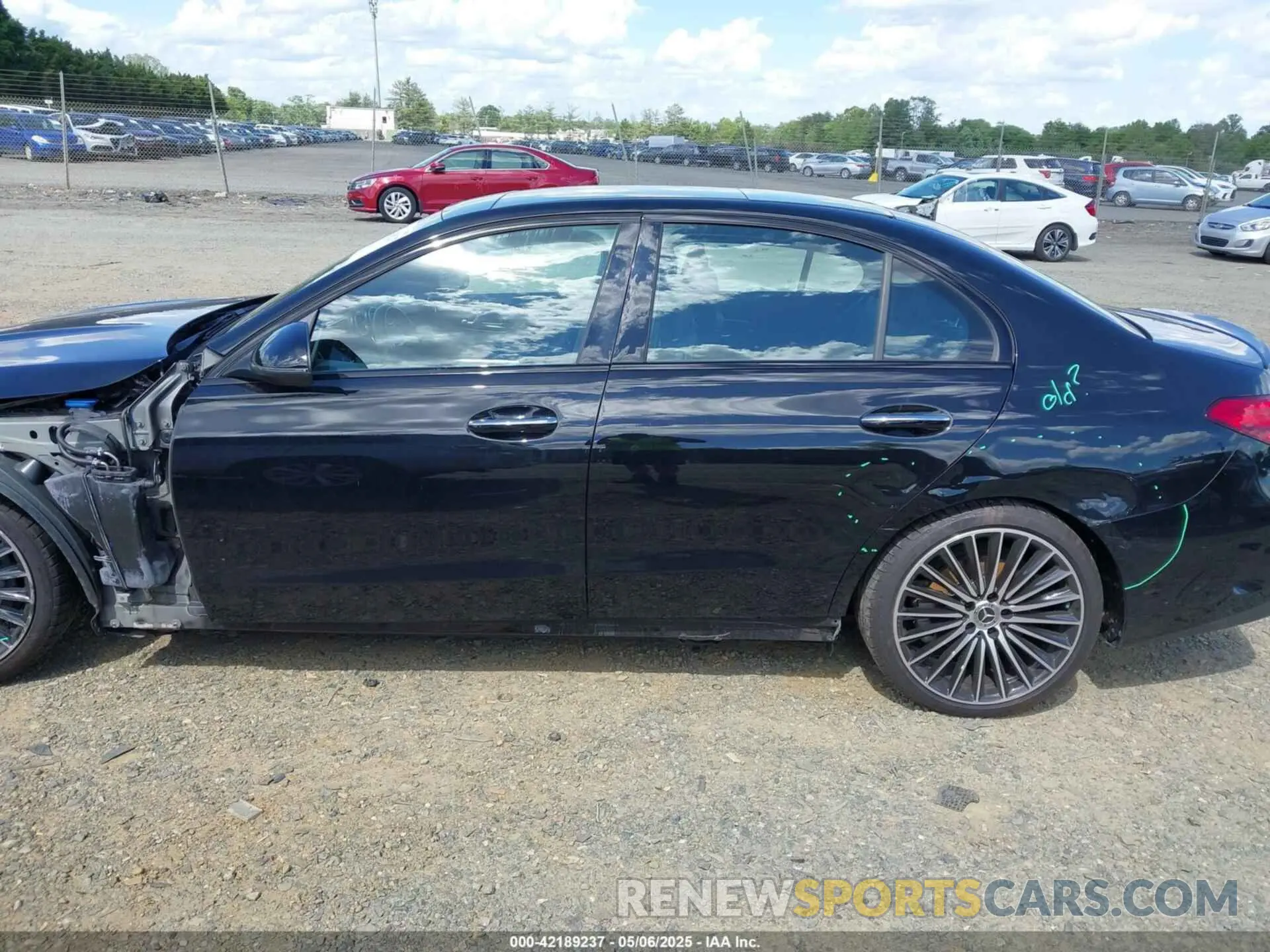 15 Photograph of a damaged car W1KAF4HBXNR066080 MERCEDES-BENZ C 300 2022