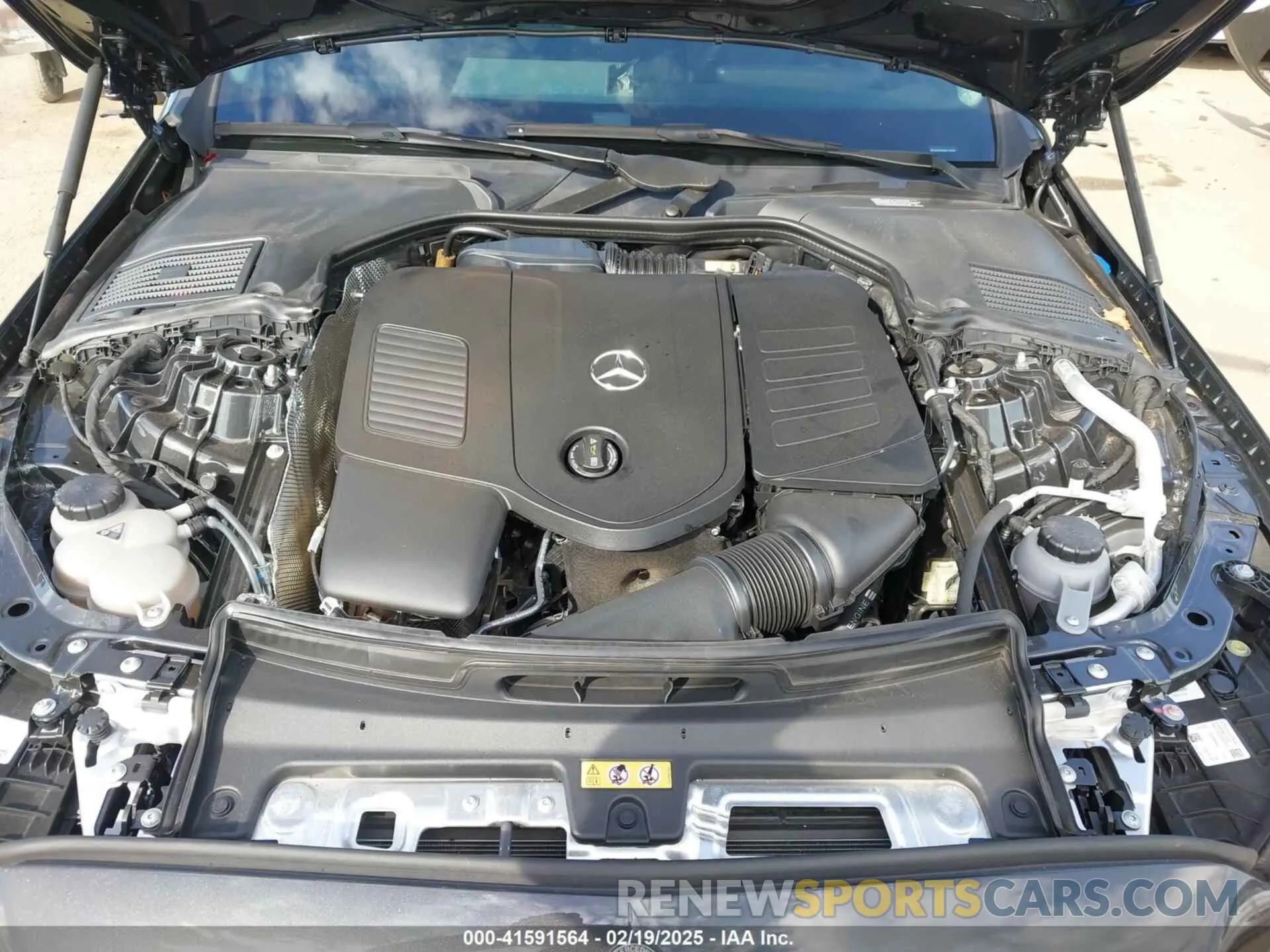 10 Photograph of a damaged car W1KAF4GB0PR115775 MERCEDES-BENZ C 300 2023