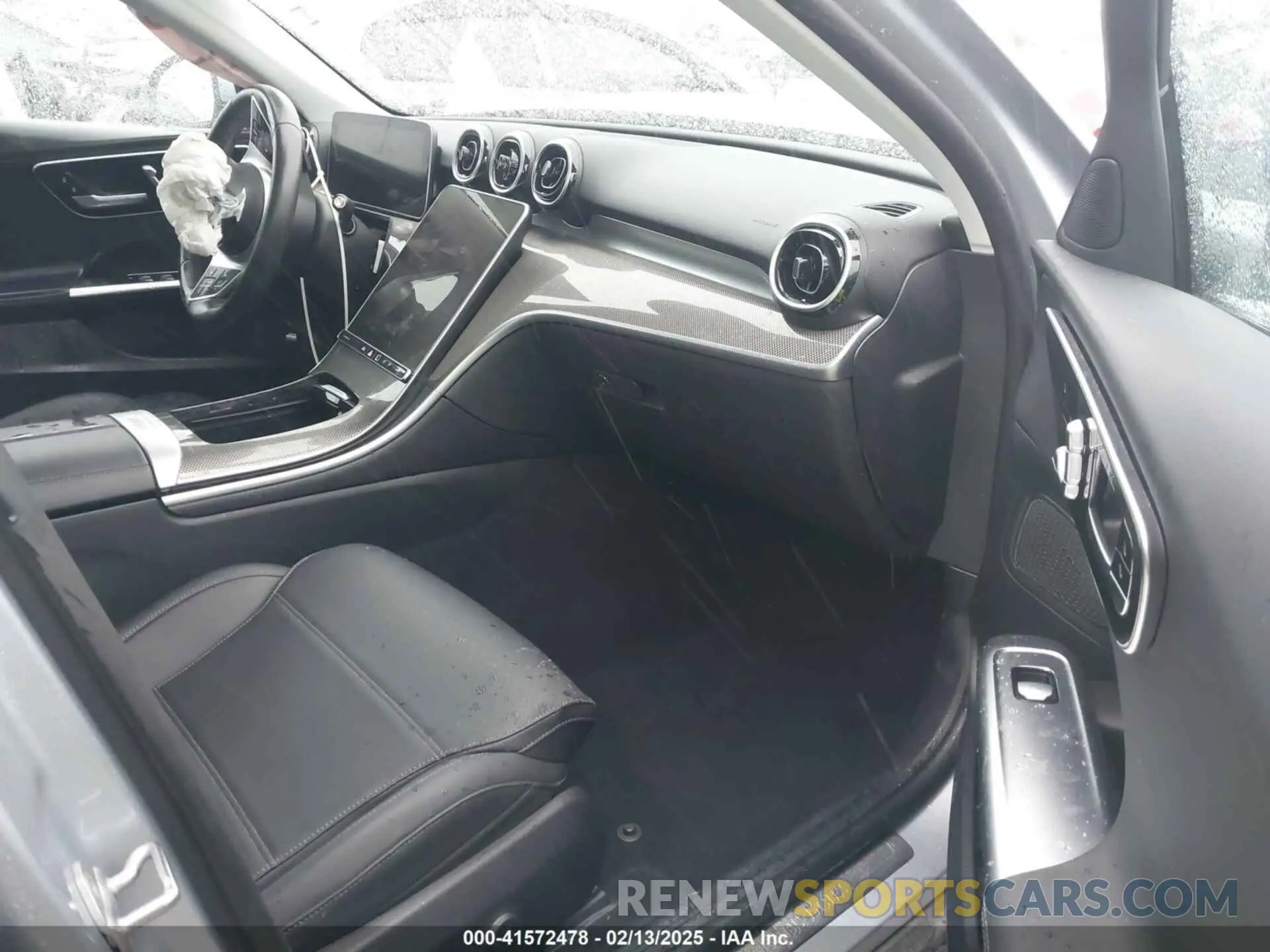 5 Фотография поврежденного автомобиля W1KAF4GB1PR069468 MERCEDES-BENZ C 300 2023