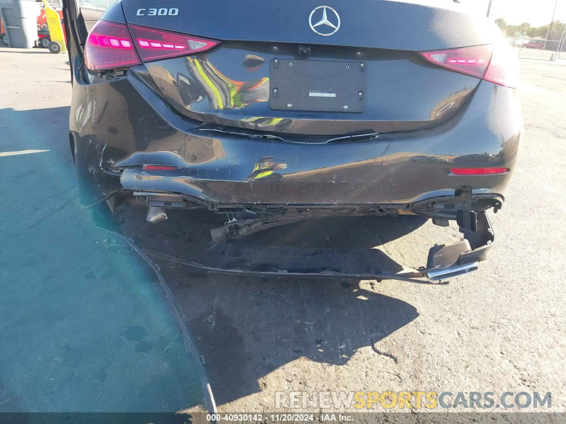 17 Photograph of a damaged car W1KAF4GB3PR104639 MERCEDES-BENZ C 300 2023