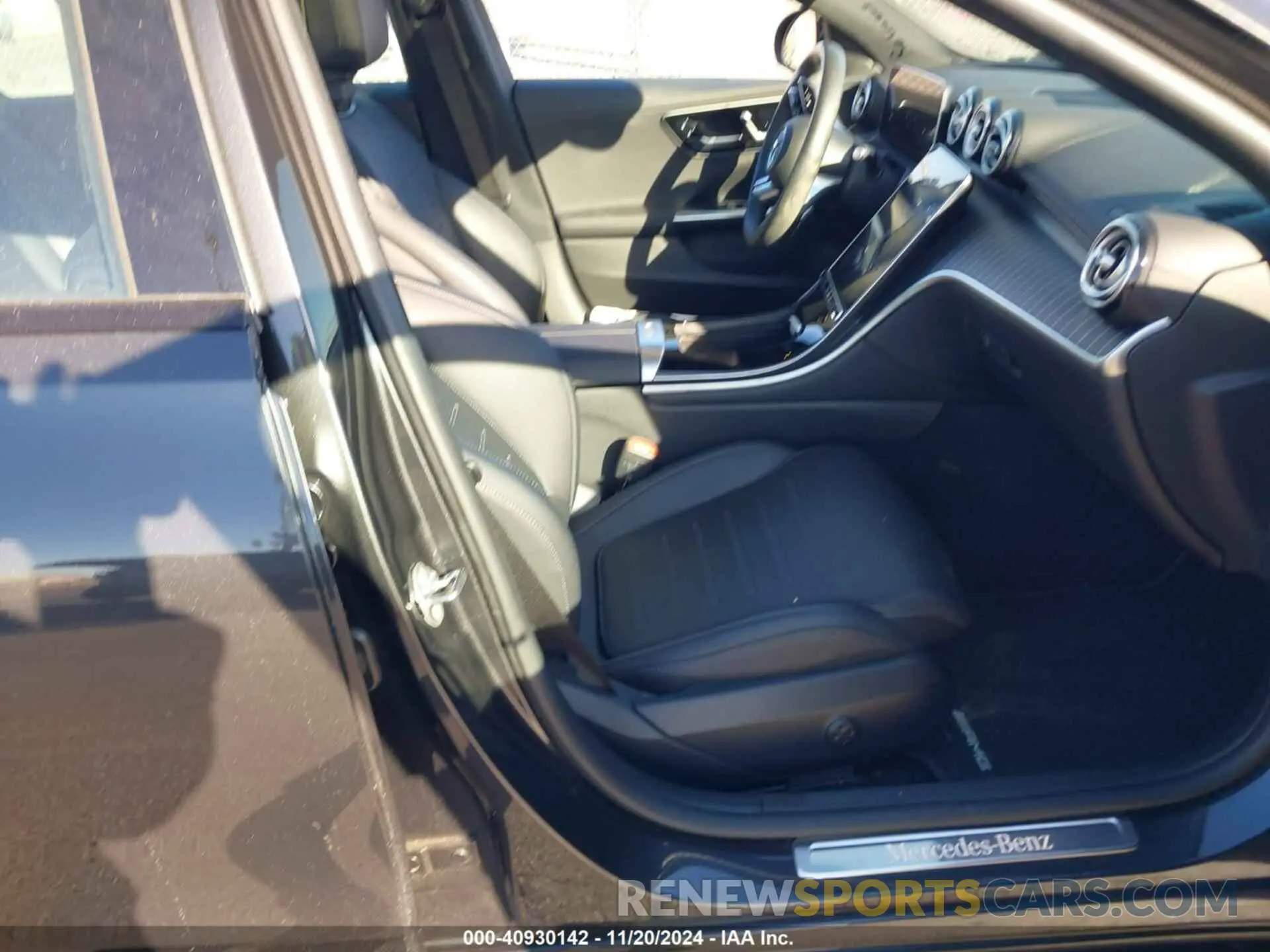 5 Photograph of a damaged car W1KAF4GB3PR104639 MERCEDES-BENZ C 300 2023