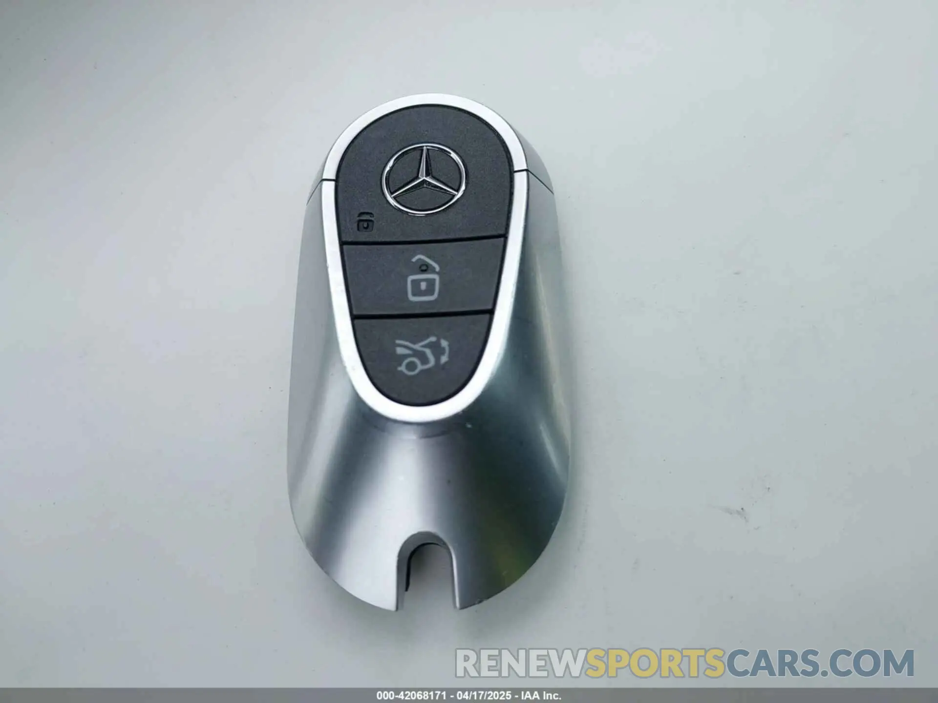 11 Фотография поврежденного автомобиля W1KAF4GB3PR121215 MERCEDES-BENZ C 300 2023