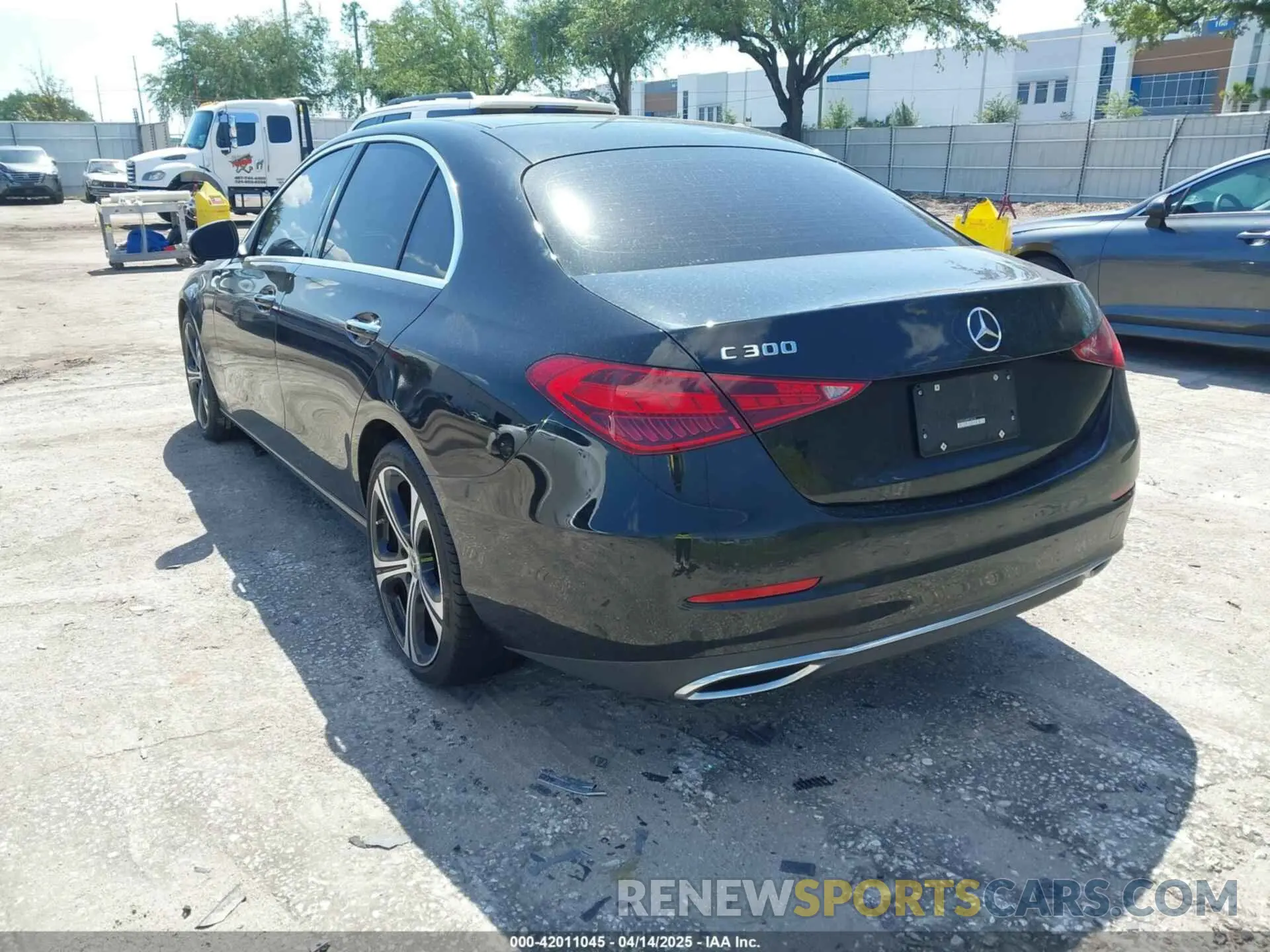 3 Photograph of a damaged car W1KAF4GB3PR134336 MERCEDES-BENZ C 300 2023