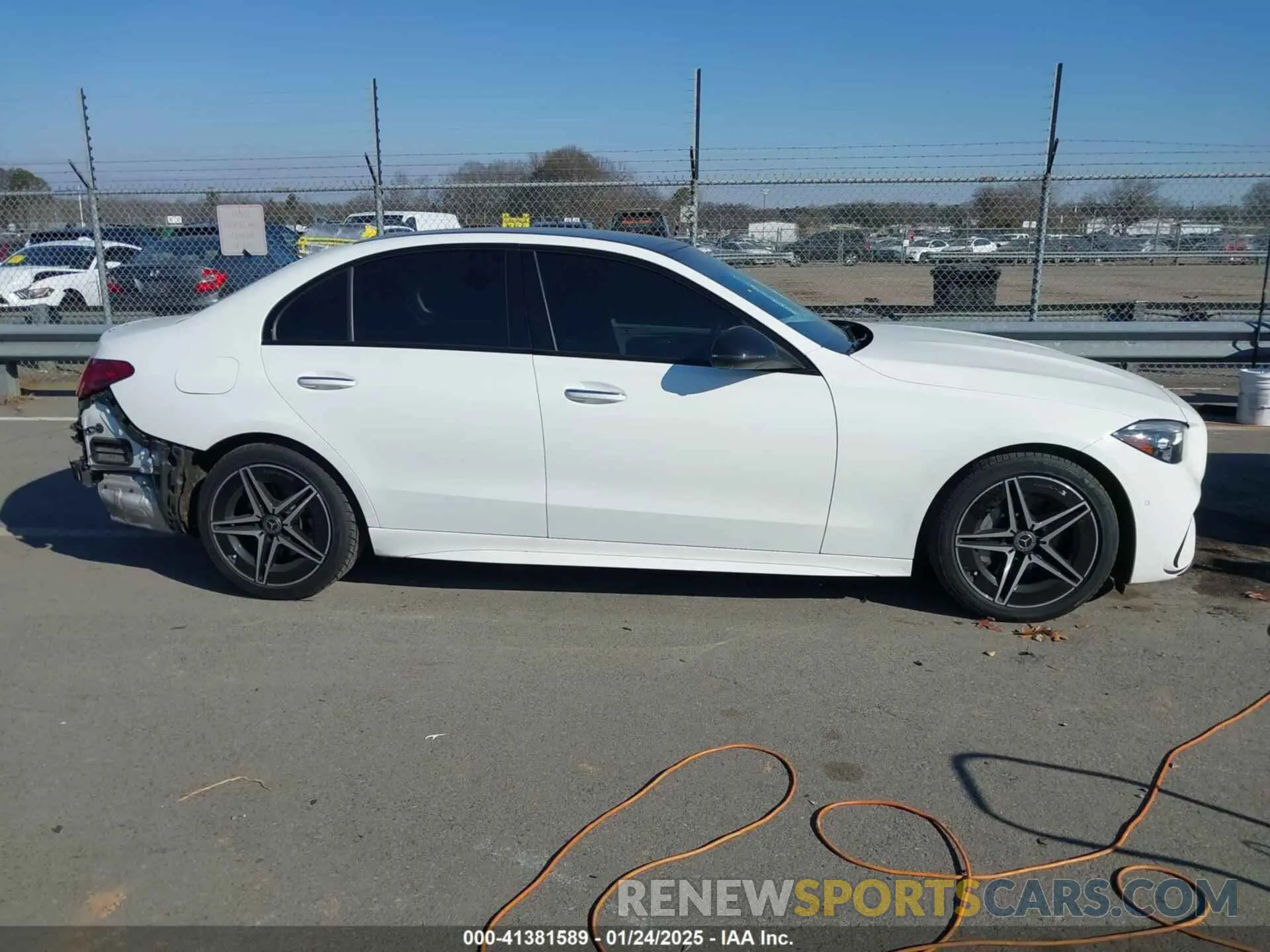 14 Photograph of a damaged car W1KAF4GB4PR108957 MERCEDES-BENZ C 300 2023