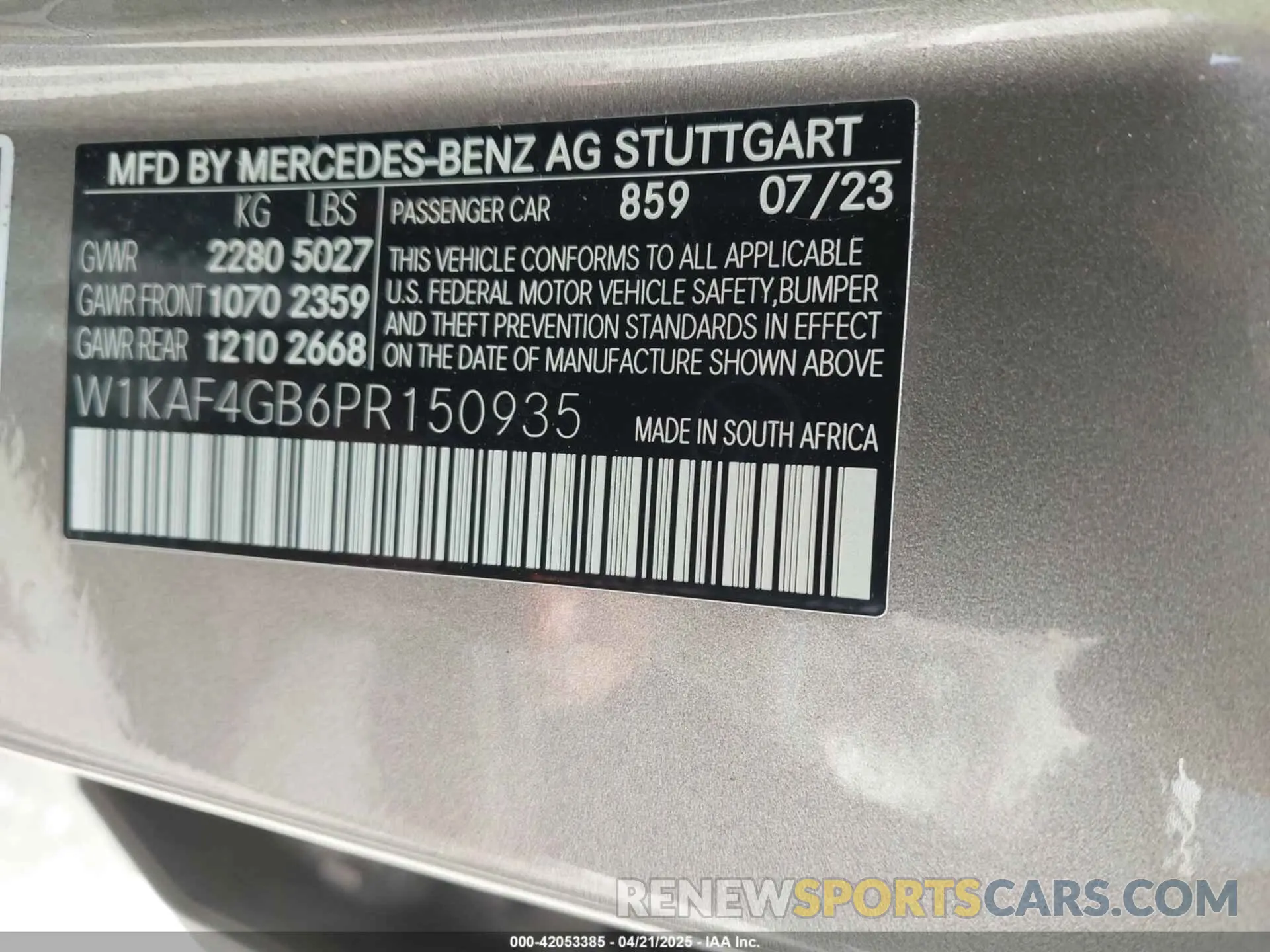 9 Photograph of a damaged car W1KAF4GB6PR150935 MERCEDES-BENZ C 300 2023