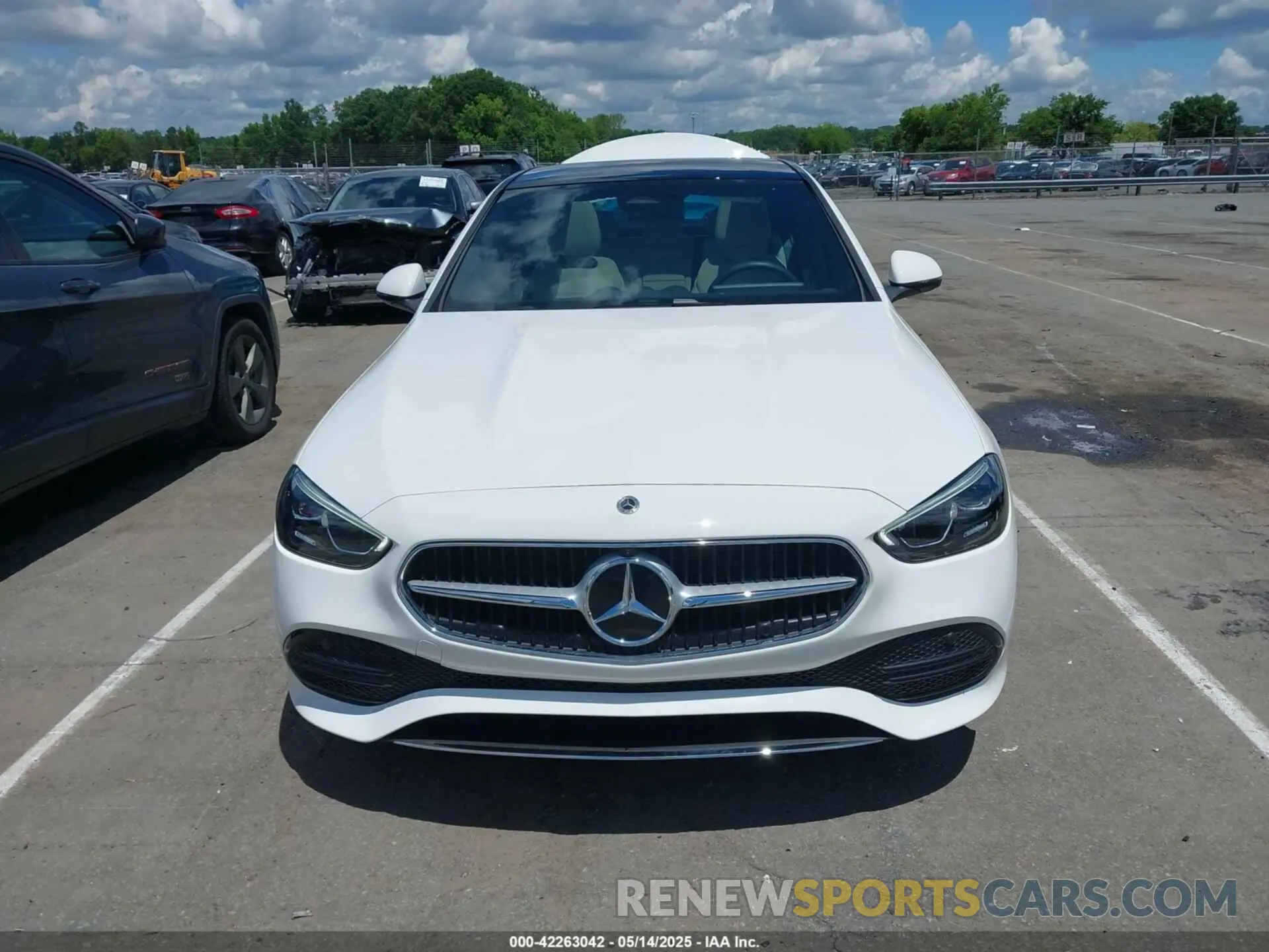 12 Photograph of a damaged car W1KAF4GB0RR234798 MERCEDES-BENZ C 300 2024