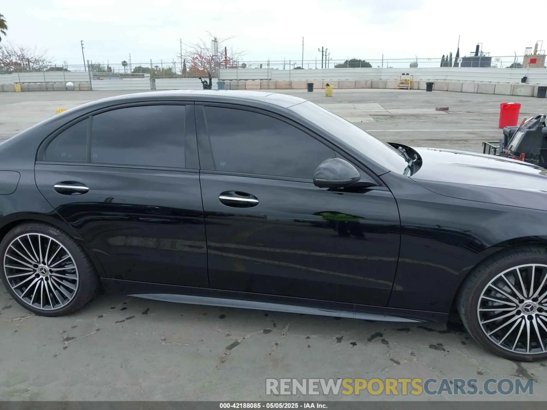 14 Фотография поврежденного автомобиля W1KAF4GB4RR209922 MERCEDES-BENZ C 300 2024