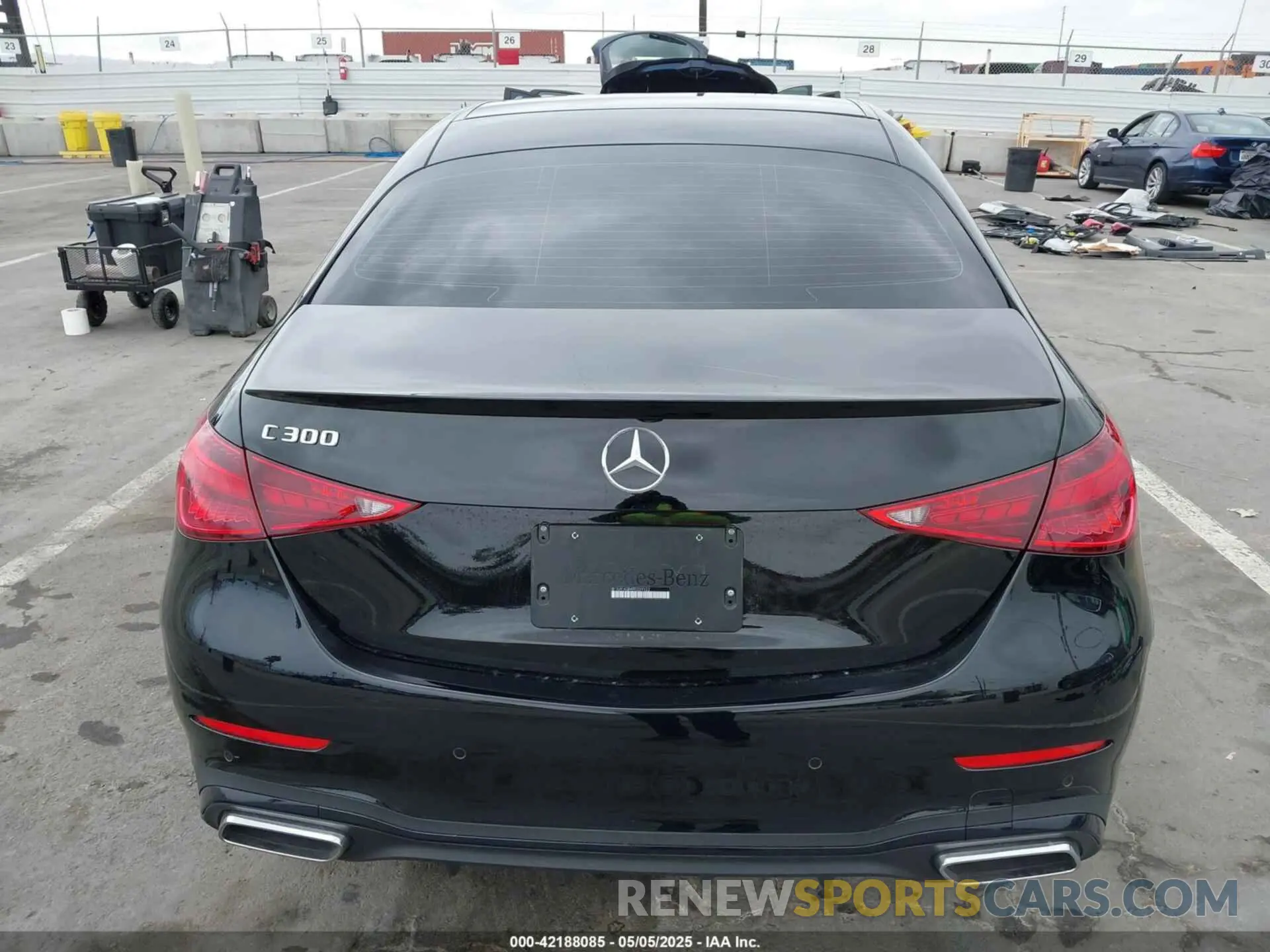17 Фотография поврежденного автомобиля W1KAF4GB4RR209922 MERCEDES-BENZ C 300 2024