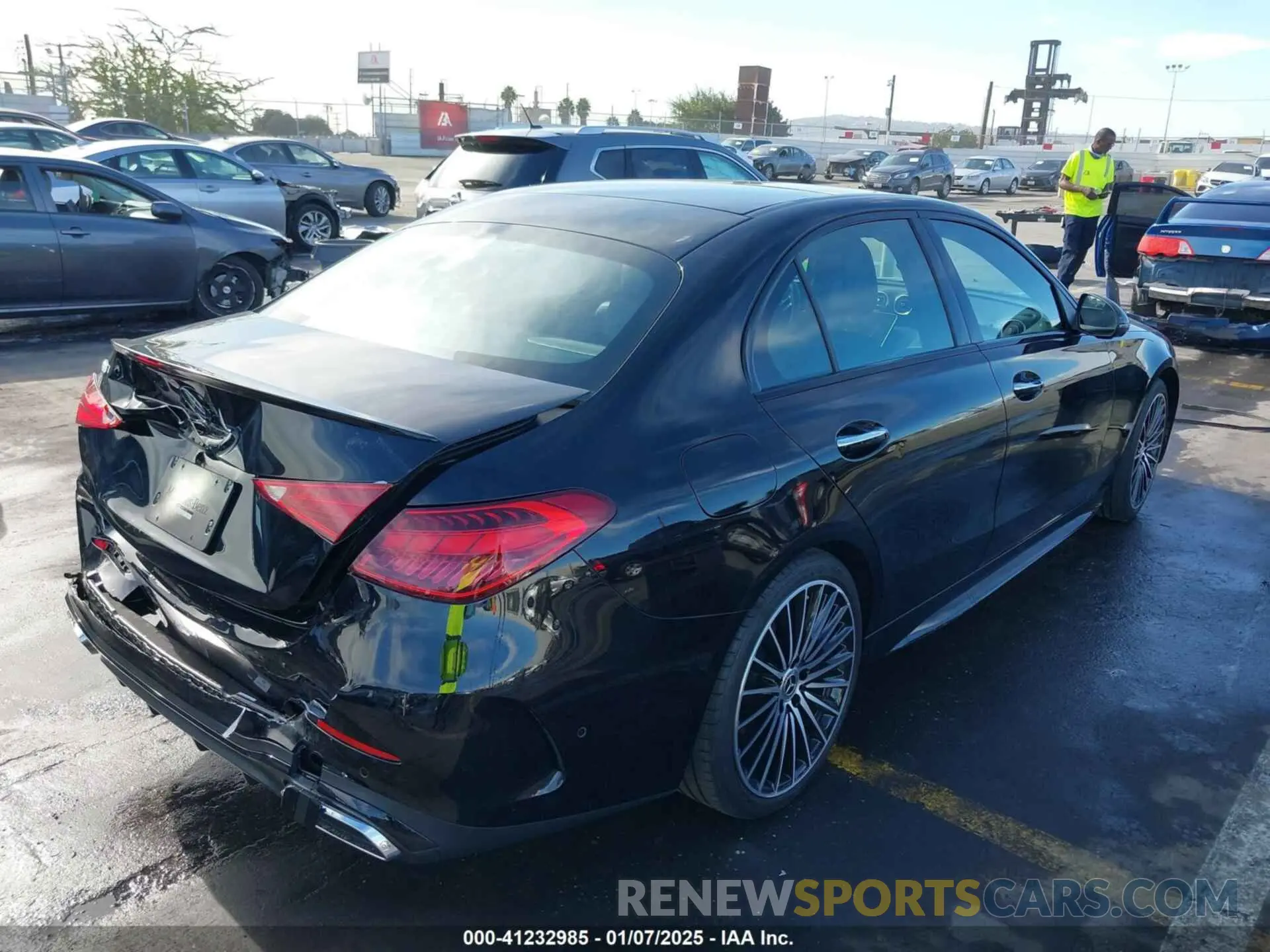 4 Photograph of a damaged car W1KAF4GB6RR171657 MERCEDES-BENZ C 300 2024