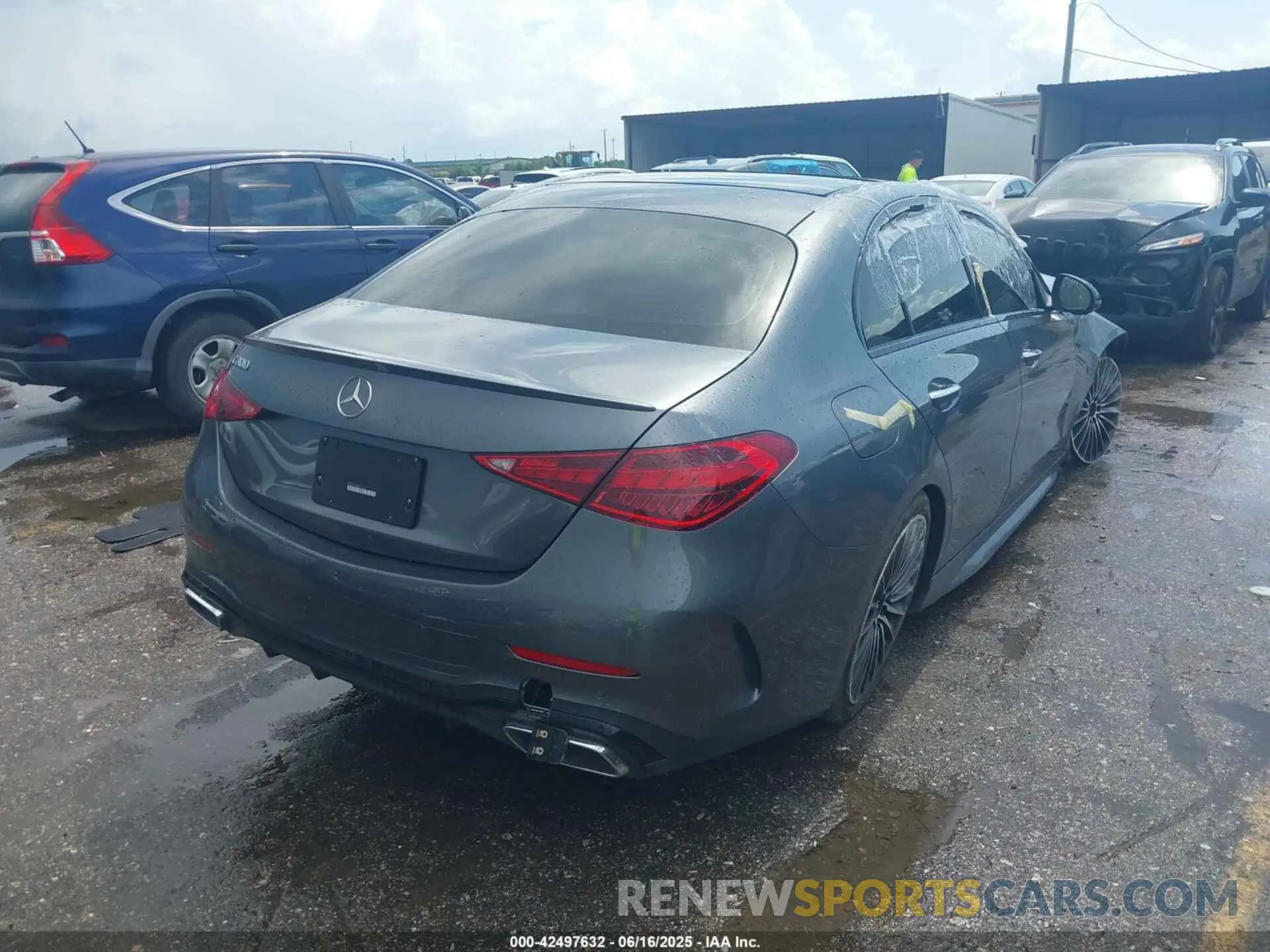 4 Photograph of a damaged car W1KAF4GB6RR233414 MERCEDES-BENZ C 300 2024