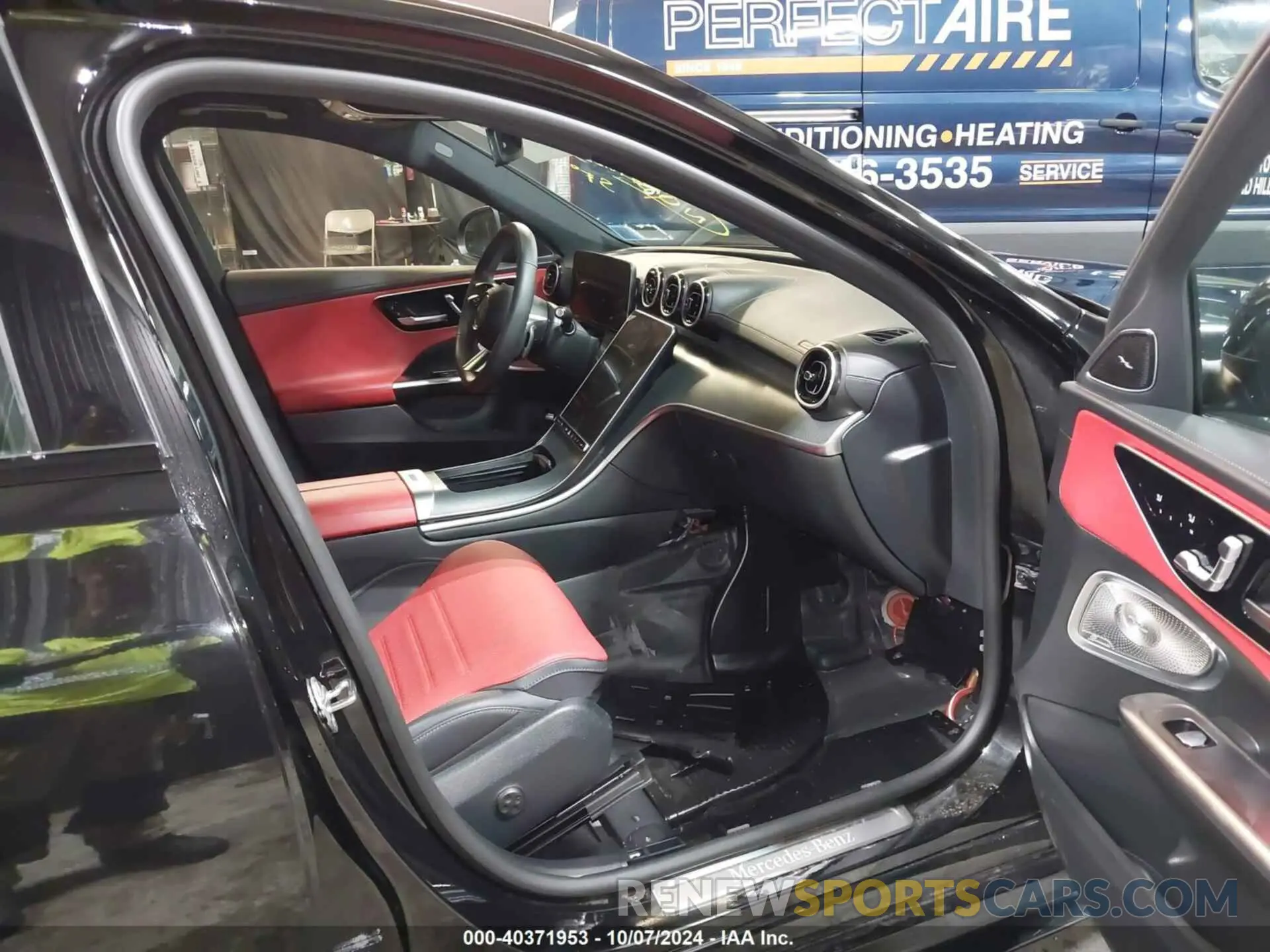 5 Photograph of a damaged car W1KAF4HBXRR164077 MERCEDES-BENZ C 300 2024