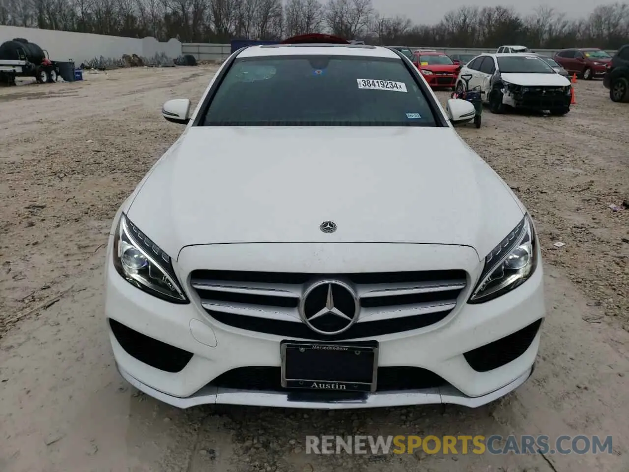 5 Photograph of a damaged car 55SWF4JB4JU273363 MERCEDES-BENZ C-CLASS 2018