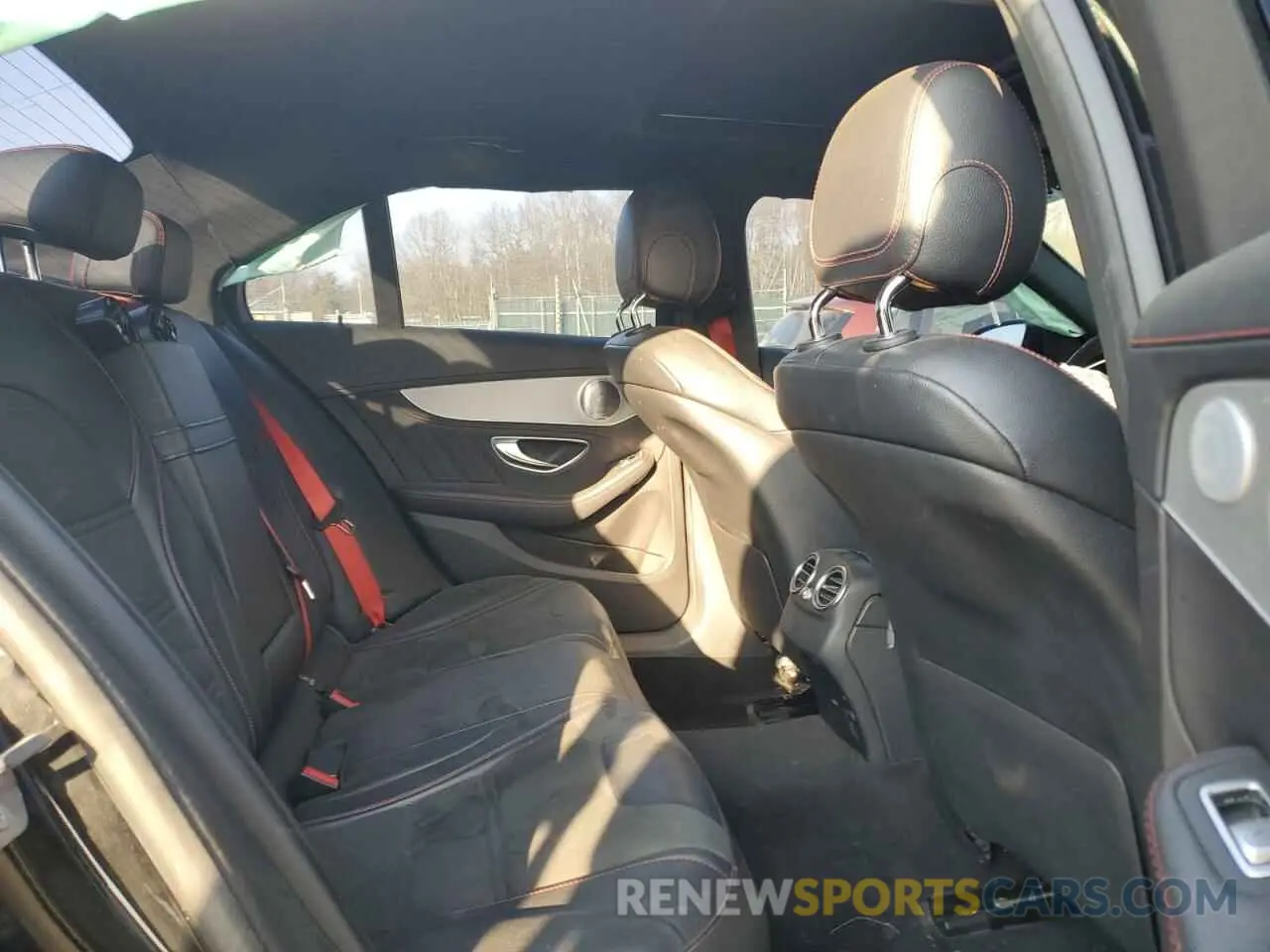 10 Photograph of a damaged car 55SWF6EB3KU295149 MERCEDES-BENZ C-CLASS 2019