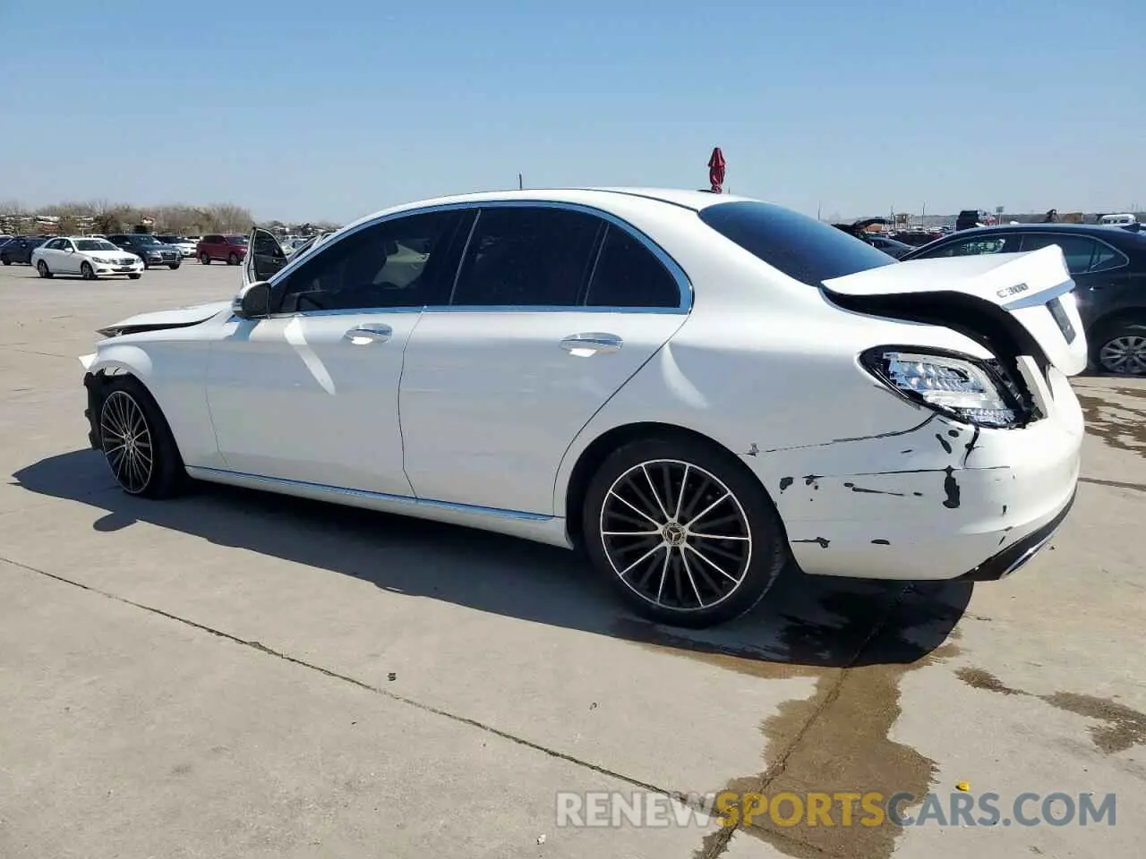 2 Photograph of a damaged car 55SWF8DB0KU321686 MERCEDES-BENZ C-CLASS 2019