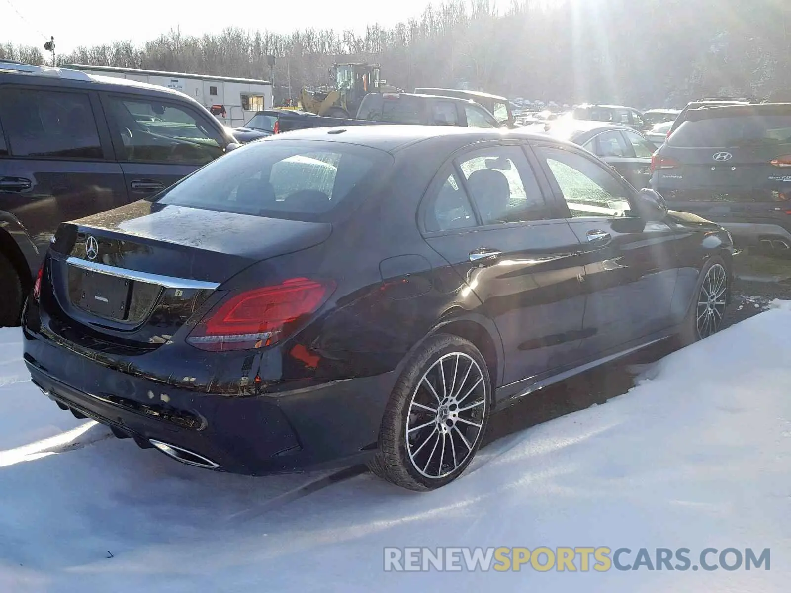 4 Фотография поврежденного автомобиля 55SWF8DB1KU288360 MERCEDES-BENZ C CLASS 2019