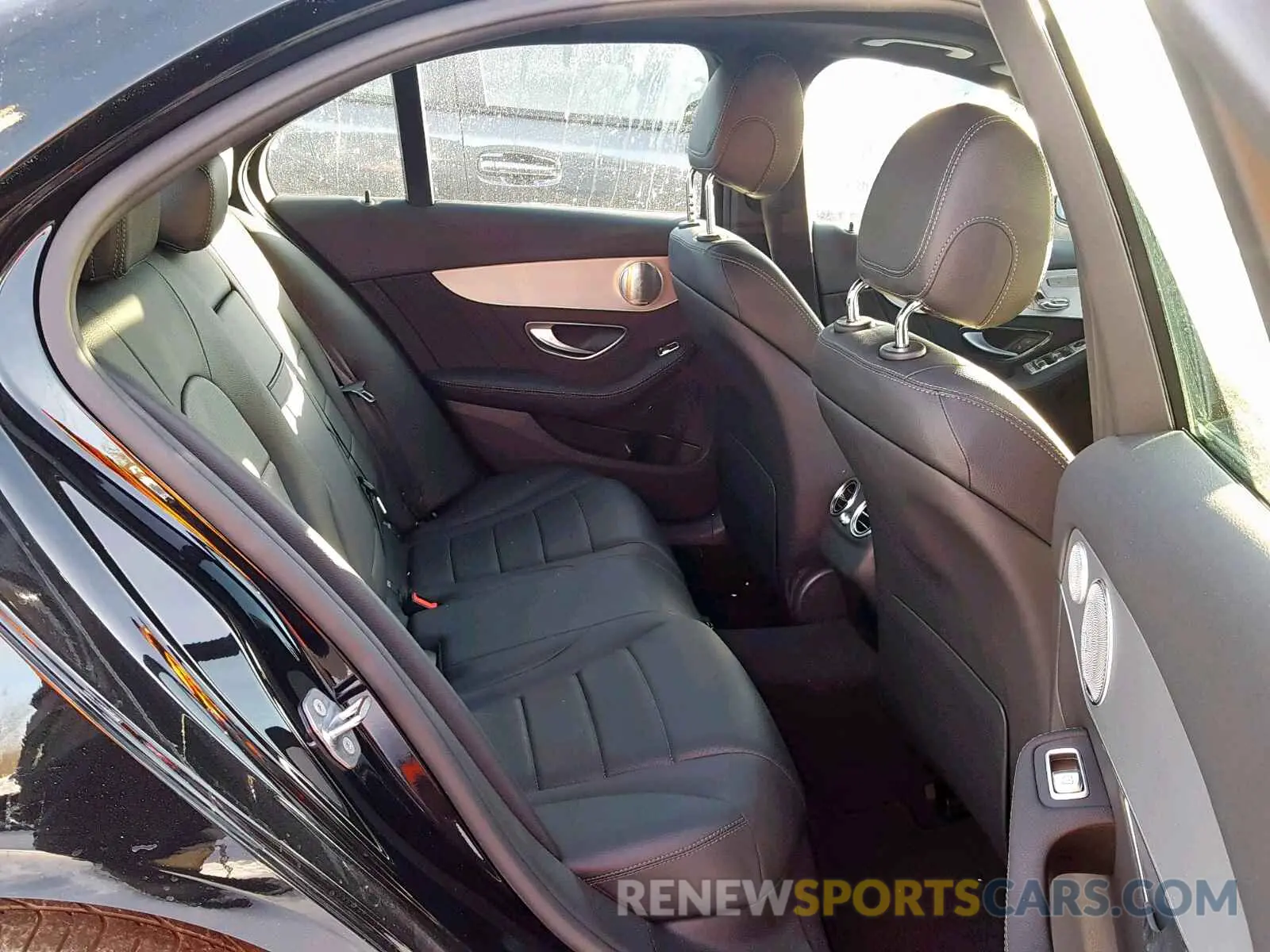 6 Фотография поврежденного автомобиля 55SWF8DB1KU288360 MERCEDES-BENZ C CLASS 2019