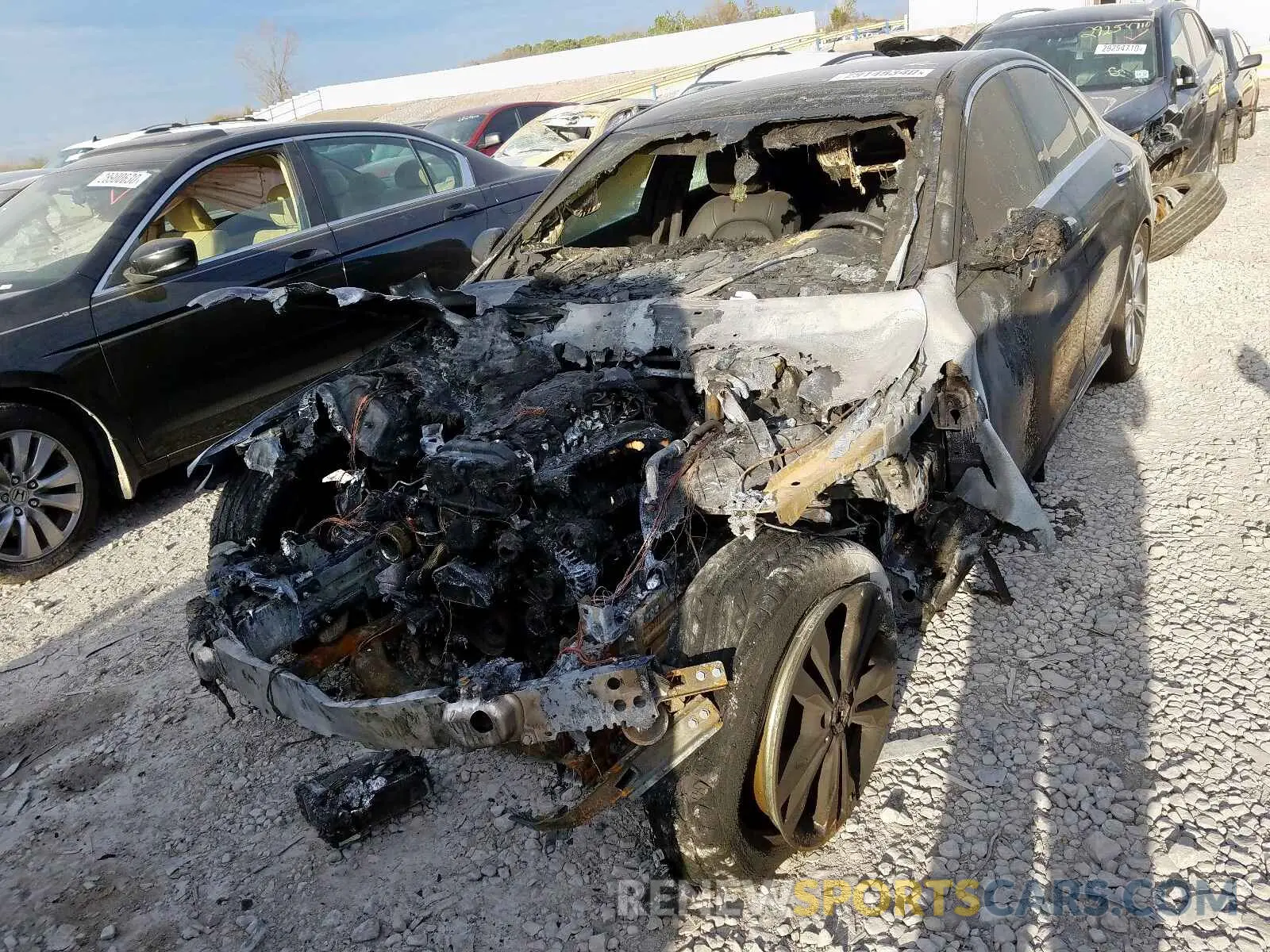 2 Photograph of a damaged car 55SWF8DB1KU302810 MERCEDES-BENZ C CLASS 2019