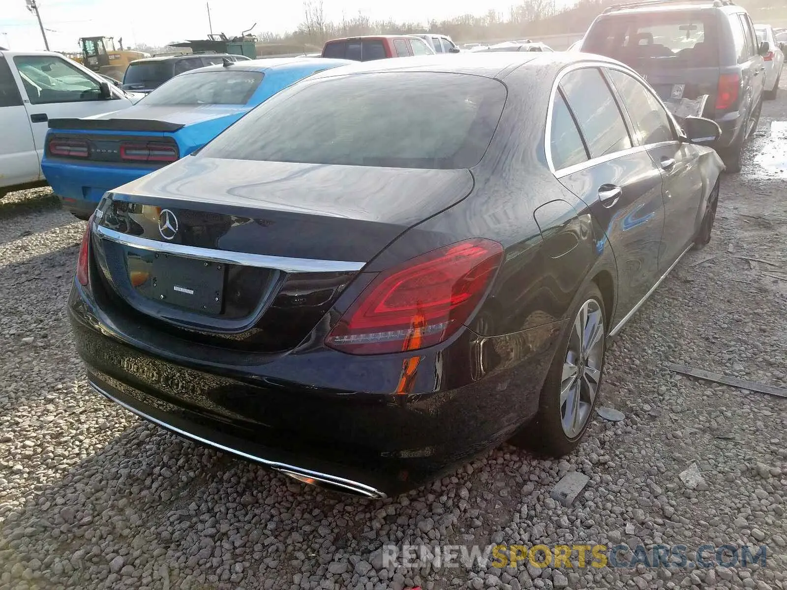 4 Photograph of a damaged car 55SWF8DB1KU302810 MERCEDES-BENZ C CLASS 2019