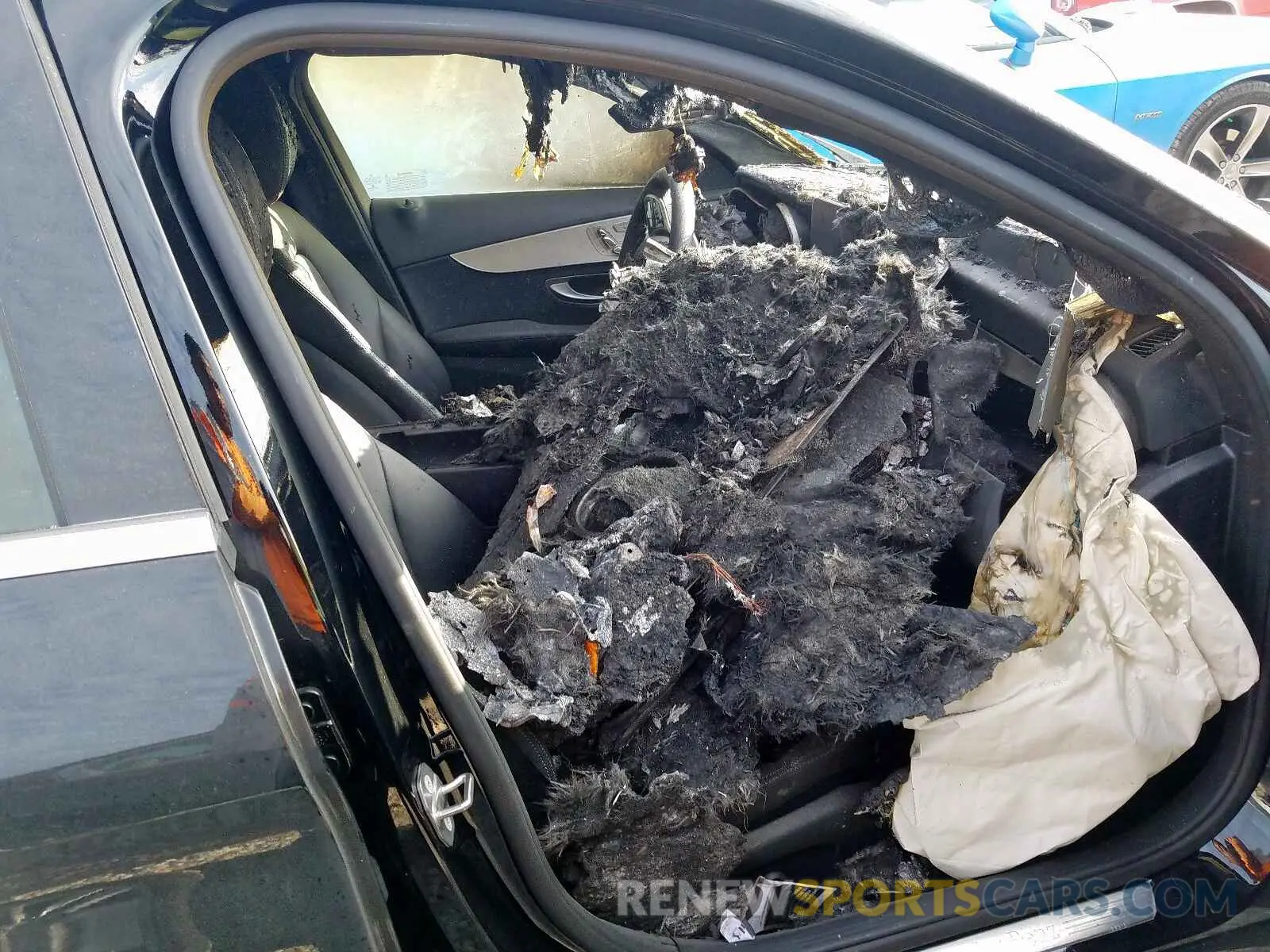 5 Photograph of a damaged car 55SWF8DB1KU302810 MERCEDES-BENZ C CLASS 2019
