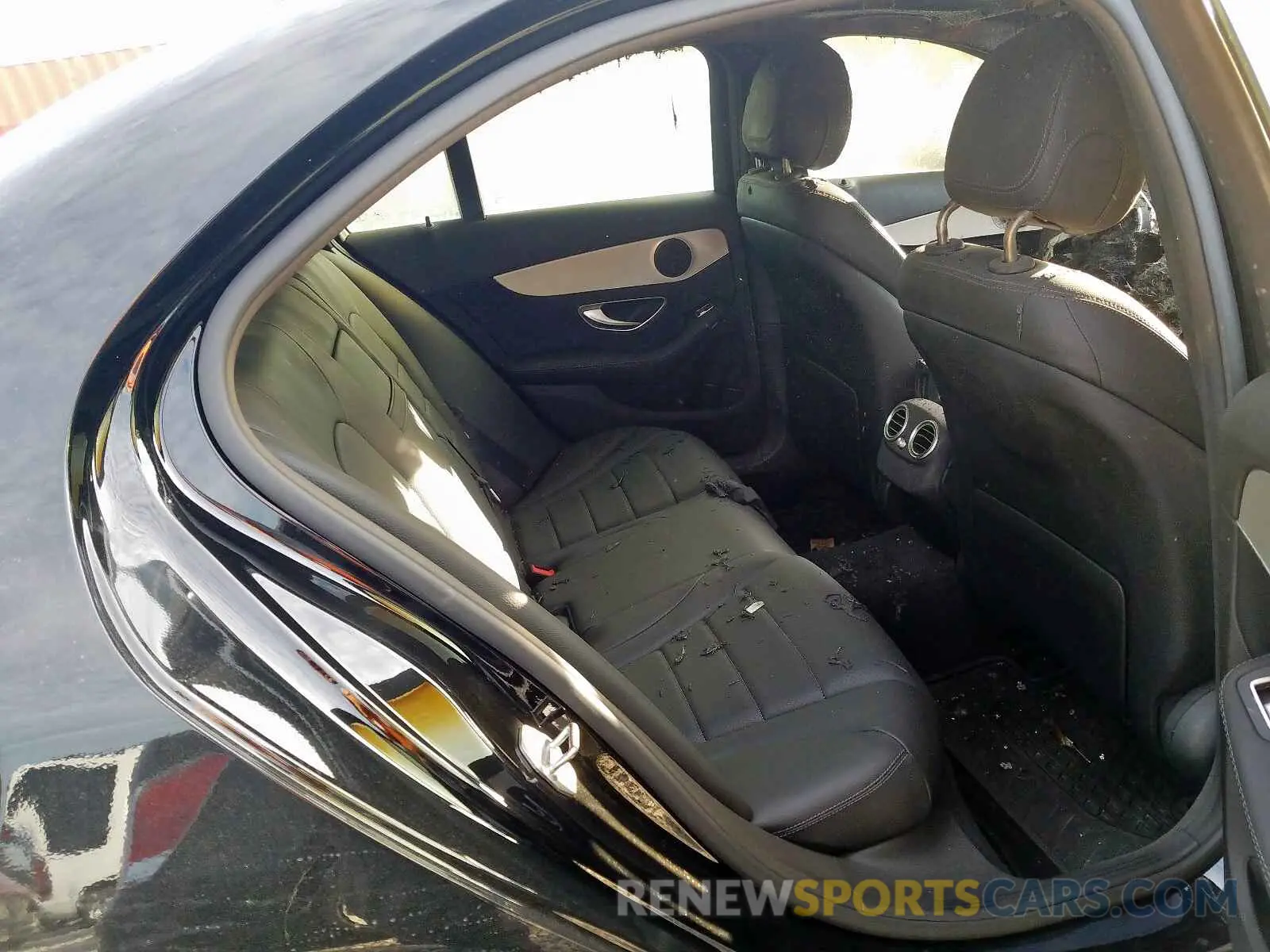 6 Photograph of a damaged car 55SWF8DB1KU302810 MERCEDES-BENZ C CLASS 2019