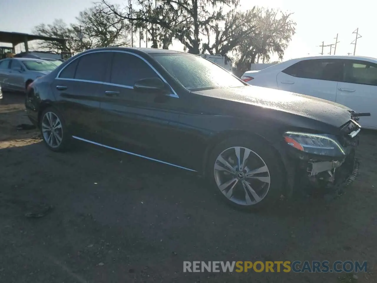 4 Фотография поврежденного автомобиля 55SWF8DB2KU286990 MERCEDES-BENZ C-CLASS 2019