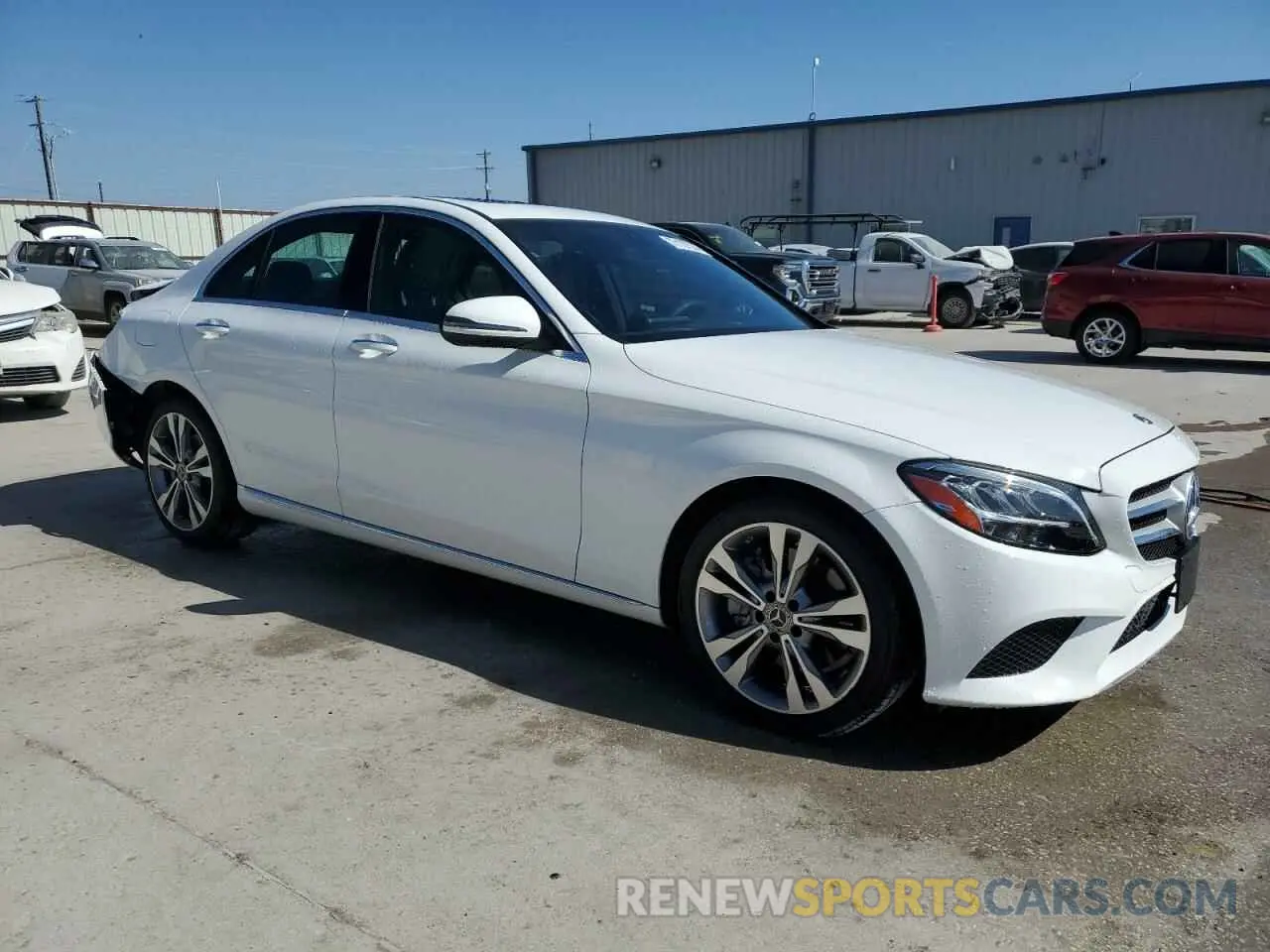 4 Фотография поврежденного автомобиля 55SWF8DB2KU308888 MERCEDES-BENZ C-CLASS 2019