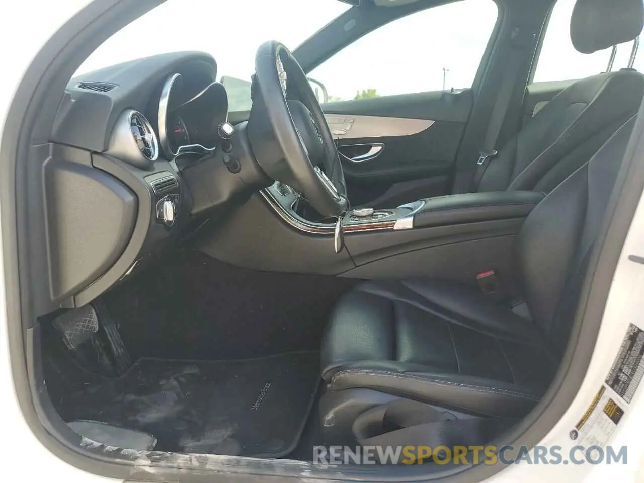 7 Photograph of a damaged car 55SWF8DB2KU309006 MERCEDES-BENZ C-CLASS 2019