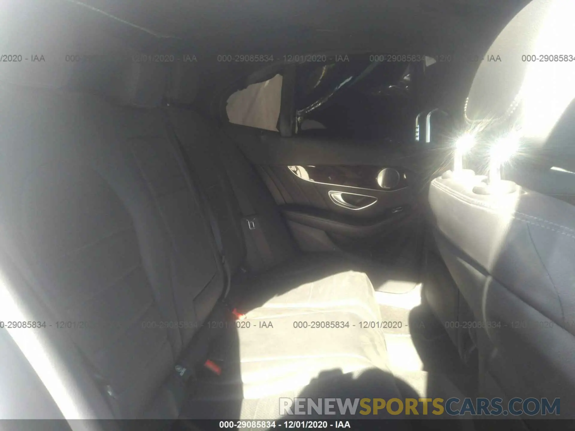 8 Photograph of a damaged car 55SWF8DB2KU309149 MERCEDES-BENZ C-CLASS 2019