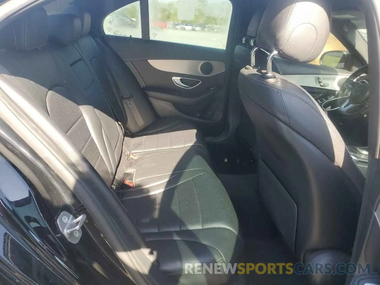 10 Photograph of a damaged car 55SWF8DB2KU316473 MERCEDES-BENZ C-CLASS 2019