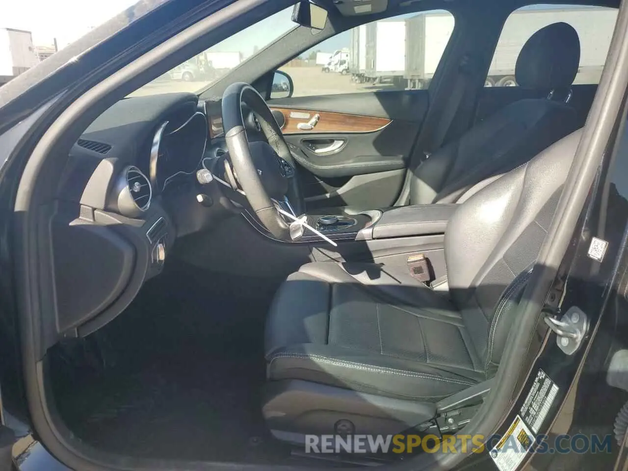 7 Photograph of a damaged car 55SWF8DB2KU318028 MERCEDES-BENZ C-CLASS 2019