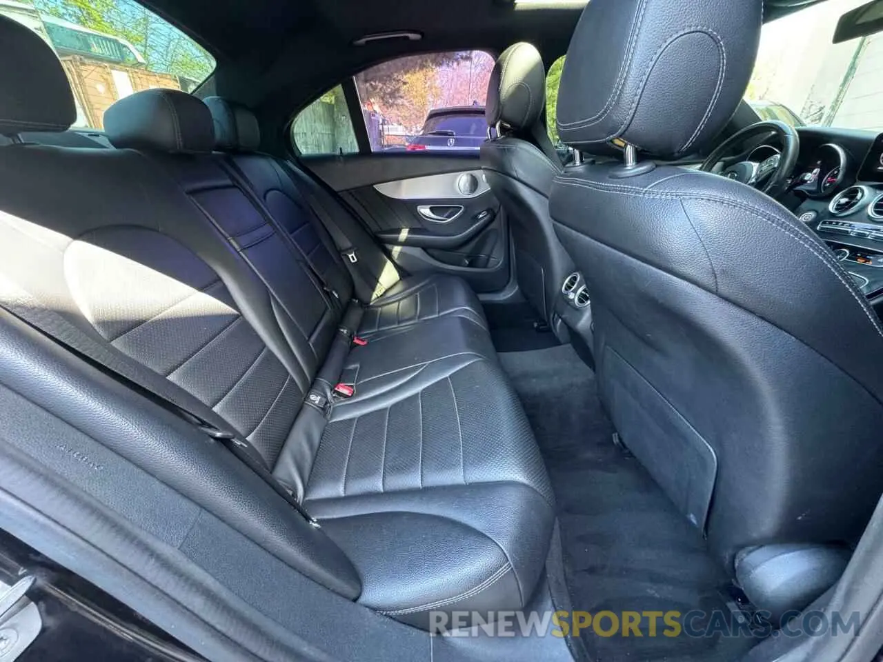 6 Фотография поврежденного автомобиля 55SWF8DB3KU287744 MERCEDES-BENZ C-CLASS 2019