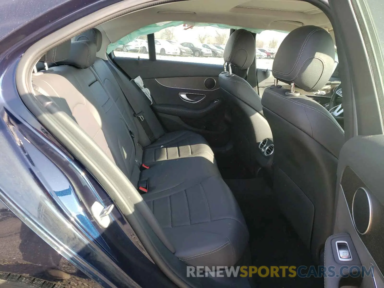 6 Photograph of a damaged car 55SWF8DB3KU300864 MERCEDES-BENZ C CLASS 2019