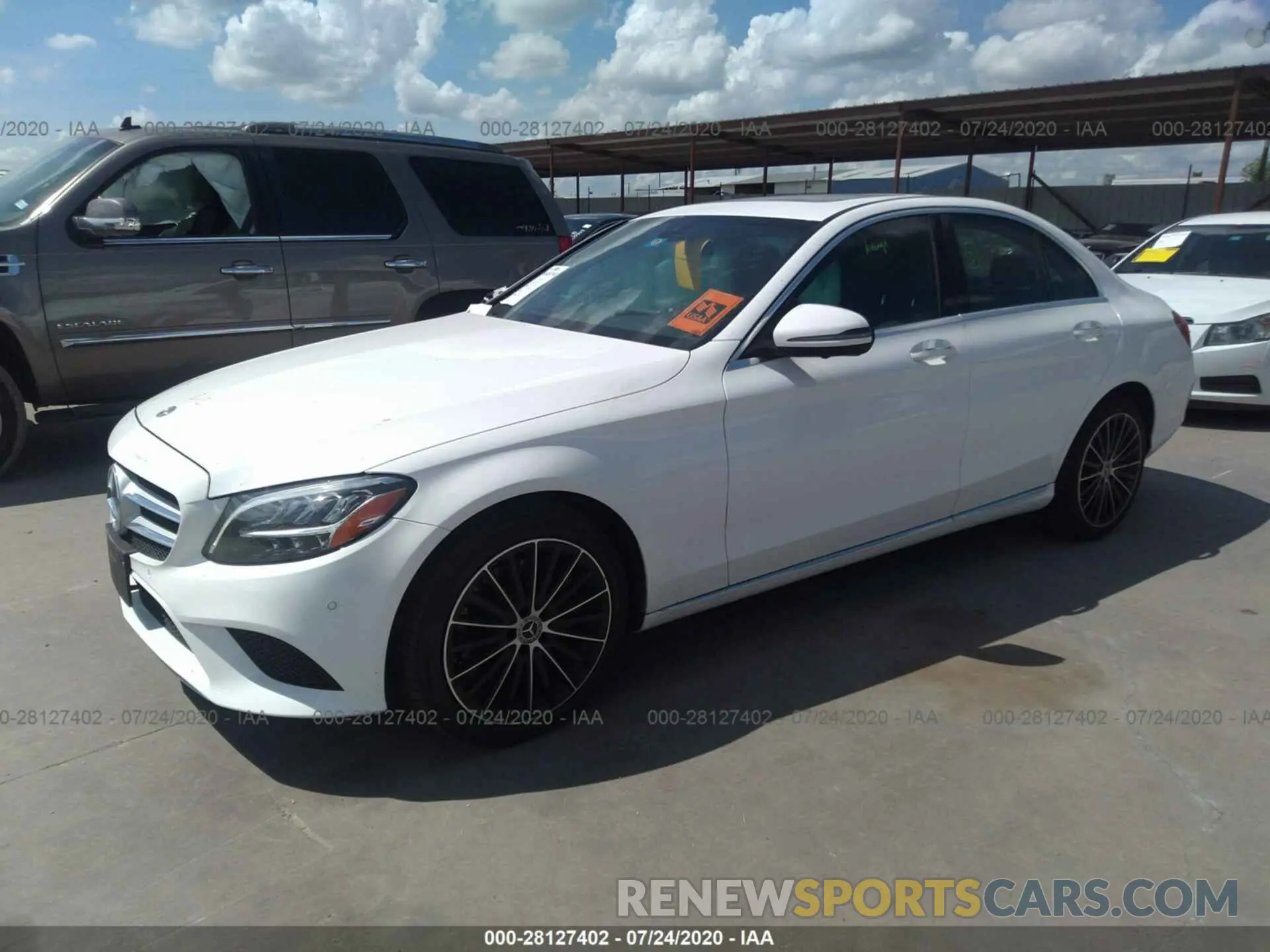 2 Photograph of a damaged car 55SWF8DB3KU322525 MERCEDES-BENZ C-CLASS 2019
