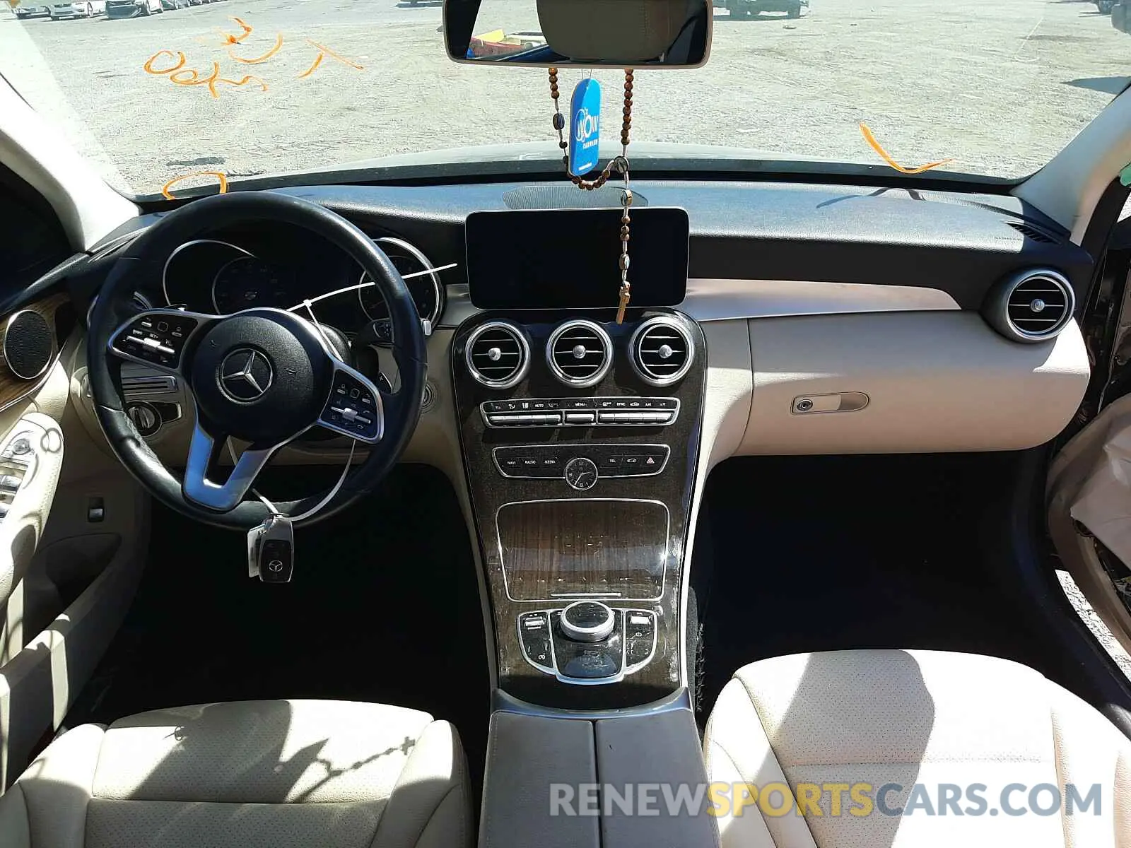 9 Photograph of a damaged car 55SWF8DB4KU286456 MERCEDES-BENZ C CLASS 2019