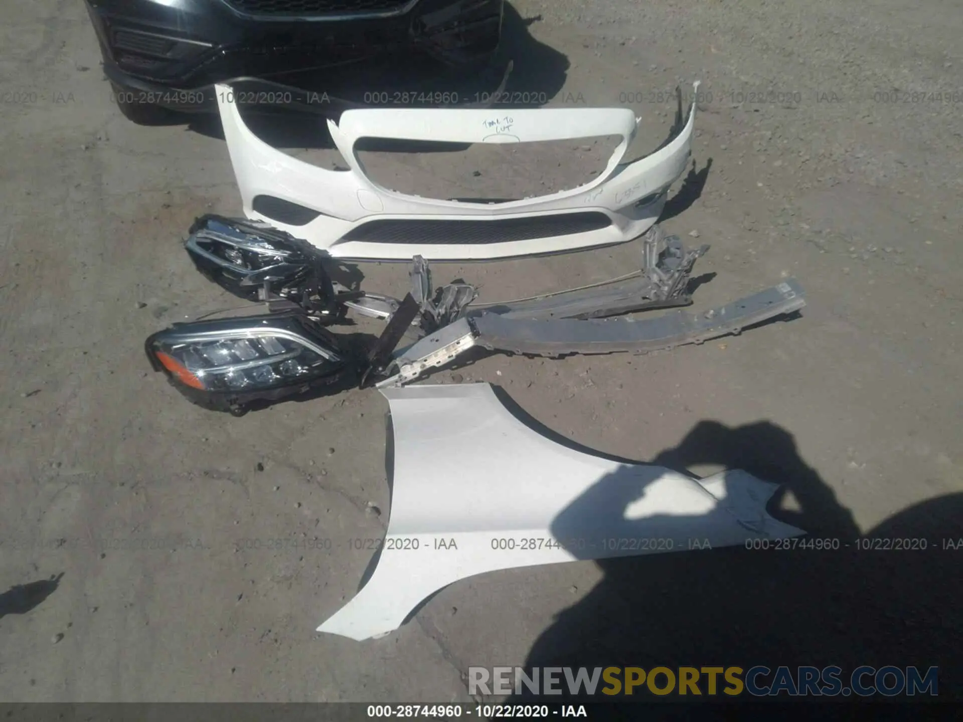 12 Photograph of a damaged car 55SWF8DB4KU300517 MERCEDES-BENZ C-CLASS 2019