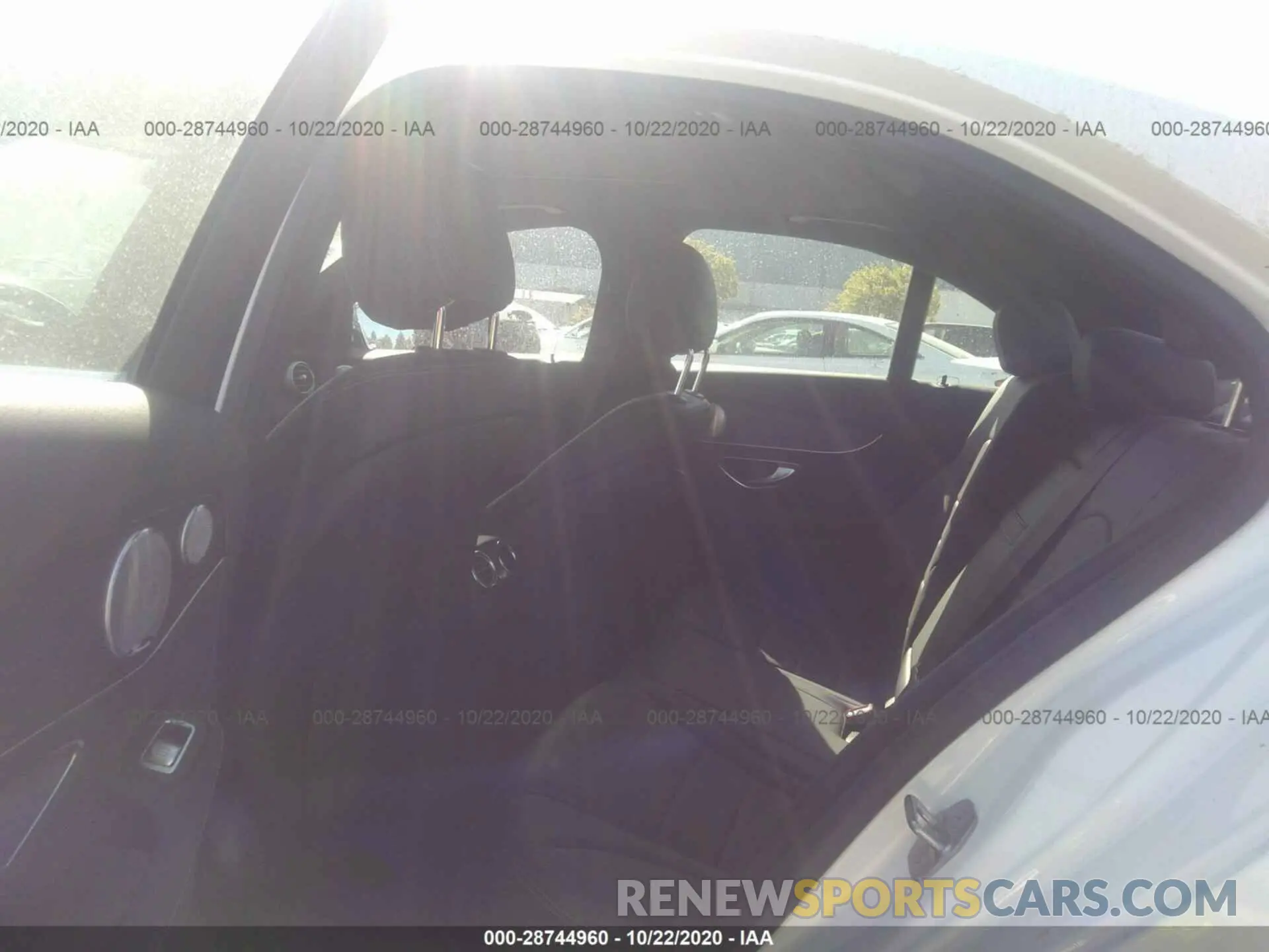 8 Photograph of a damaged car 55SWF8DB4KU300517 MERCEDES-BENZ C-CLASS 2019