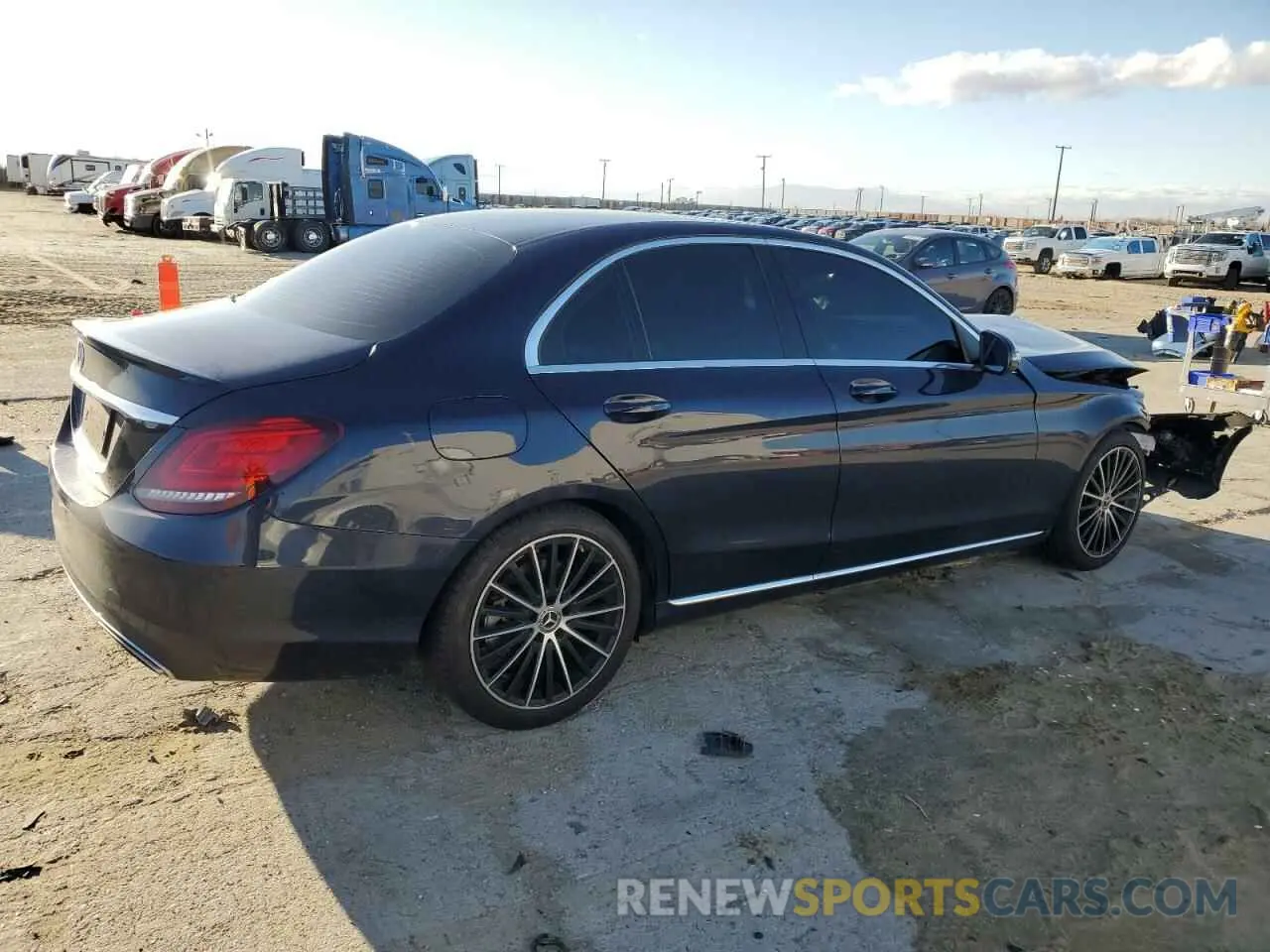 3 Фотография поврежденного автомобиля 55SWF8DB5KU312160 MERCEDES-BENZ C-CLASS 2019