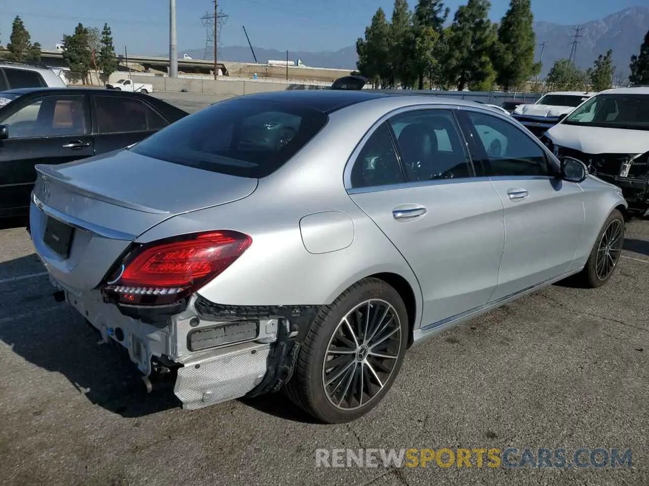 3 Фотография поврежденного автомобиля 55SWF8DB5KU316936 MERCEDES-BENZ C-CLASS 2019