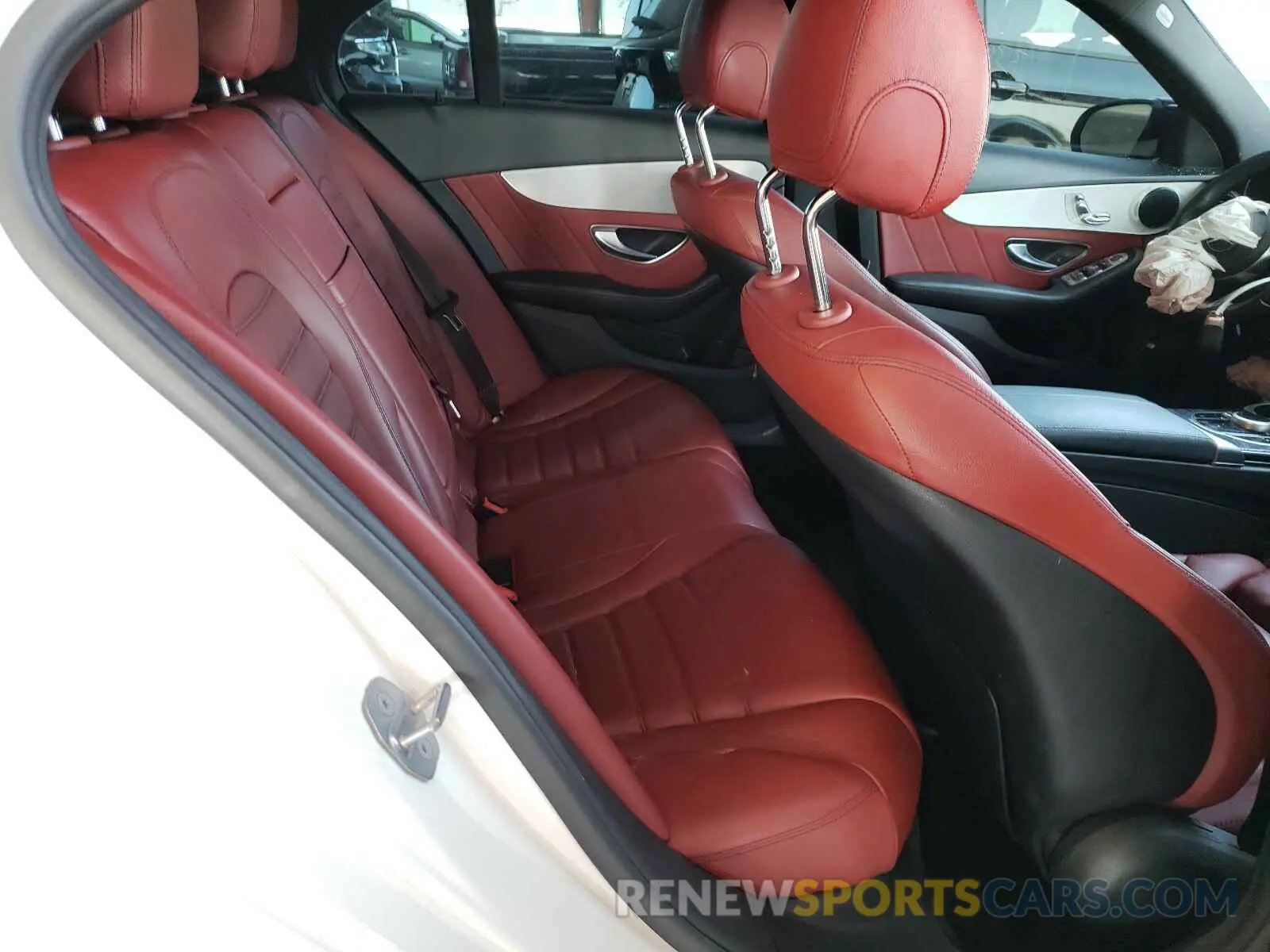 6 Photograph of a damaged car 55SWF8DB6KU294736 MERCEDES-BENZ C CLASS 2019