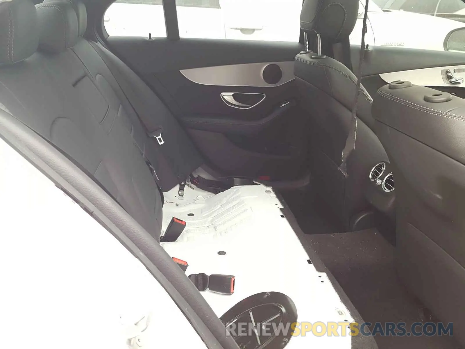 6 Photograph of a damaged car 55SWF8DB7KU283485 MERCEDES-BENZ C CLASS 2019