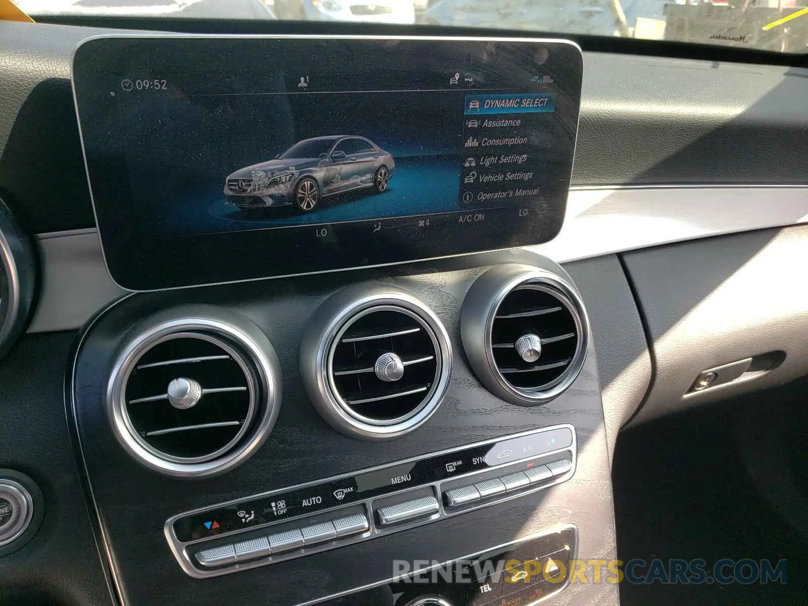 9 Photograph of a damaged car 55SWF8DB8KU313481 MERCEDES-BENZ C CLASS 2019